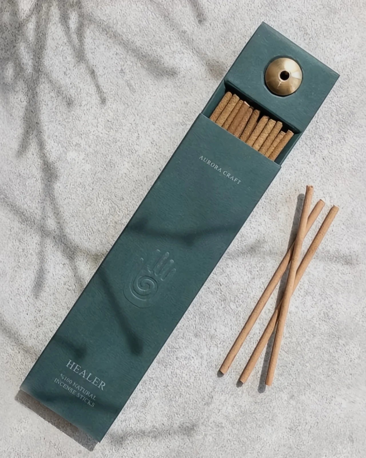 Incenso Healer con note di salvia, ginepro e frankincense