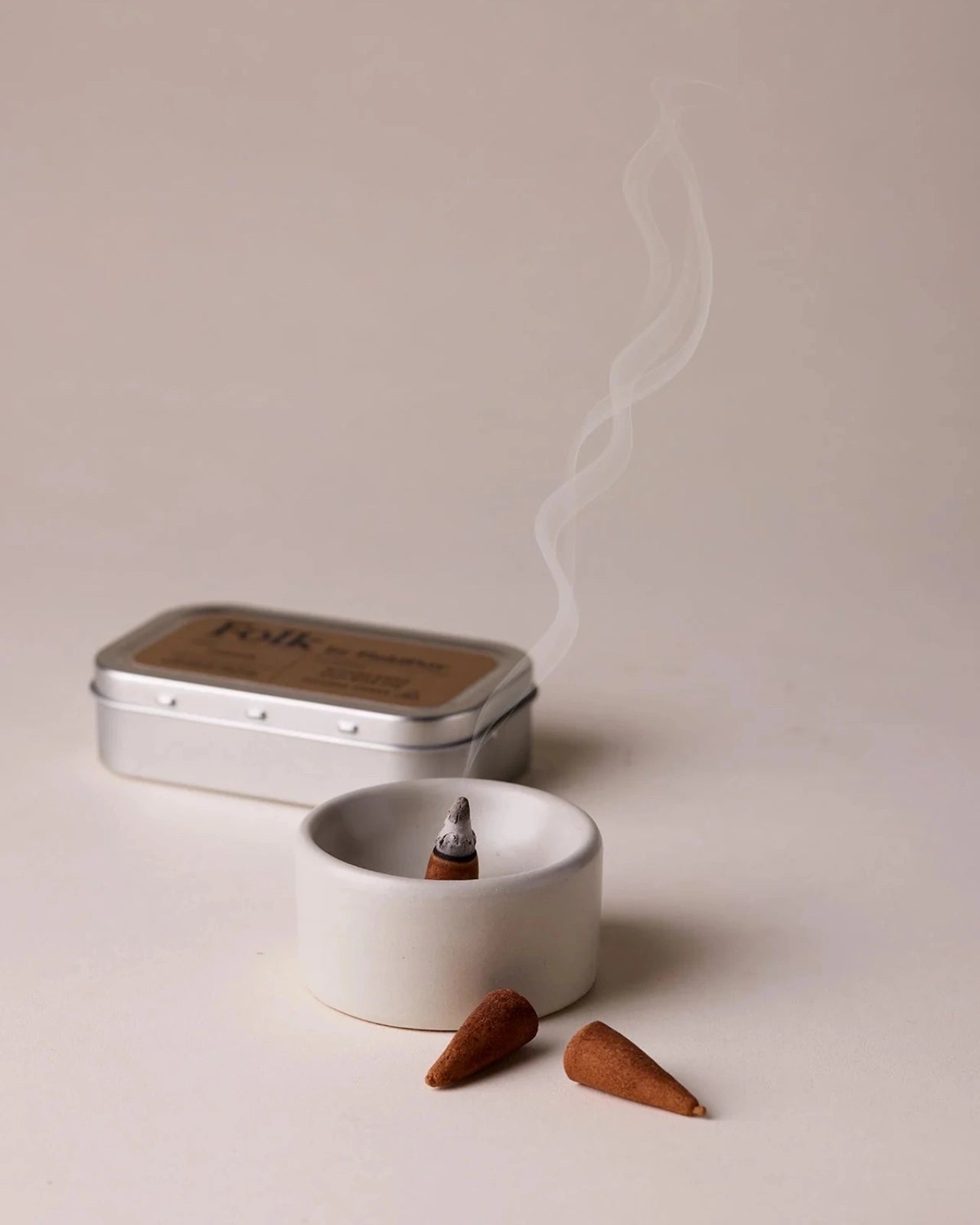 Incensi a cono 100% naturali, creati artigianalmente in Irlanda | Forage - Profumo di Boschi e Fico Maturo + Incensiere in Terracotta