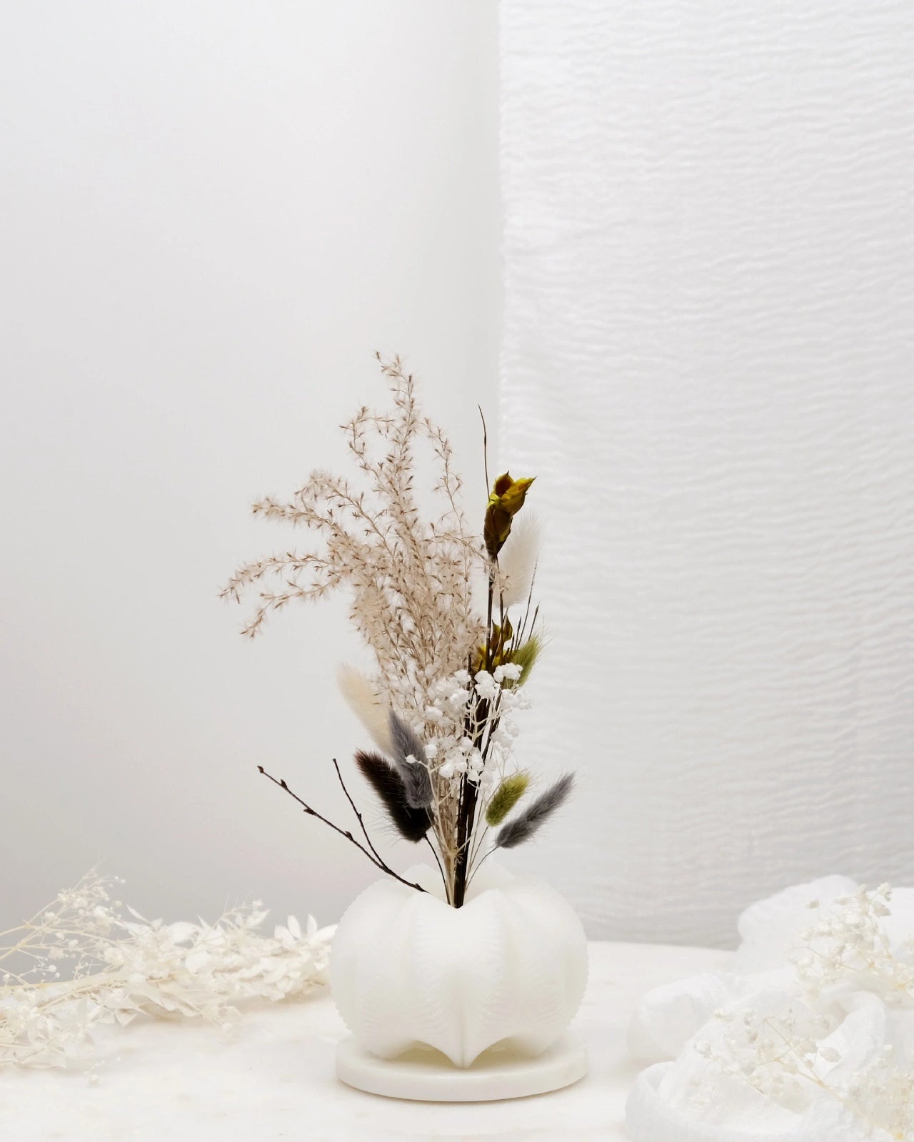 Mythos | Vasi Scultorei in Cera con Fiori Secchi e Stabilizzati