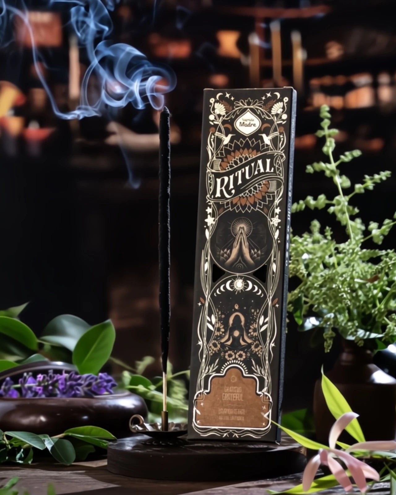 Incenso Ritual Gratitudine Sagrada Madre con fragranza calda e rassicurante per coltivare cuore grato e riconoscenza