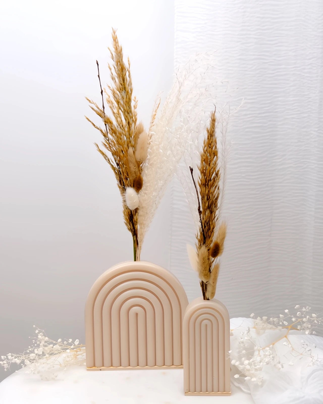 Vaso Arco Iris Serendipity - vaso in cera artigianale a forma di arcobaleno con fiori stabilizzati e secchi sabbia duo