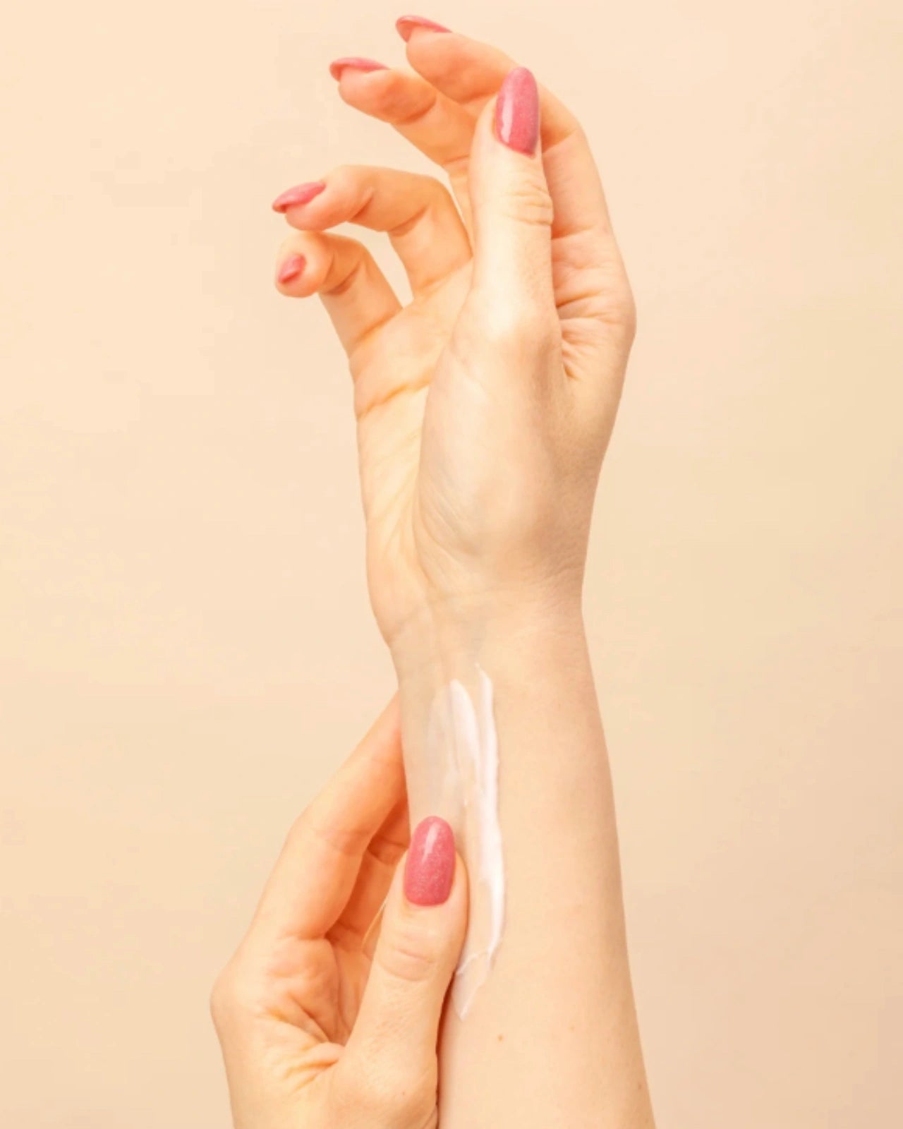 crema corpo naturale con olio di meringa e estratto di arnica