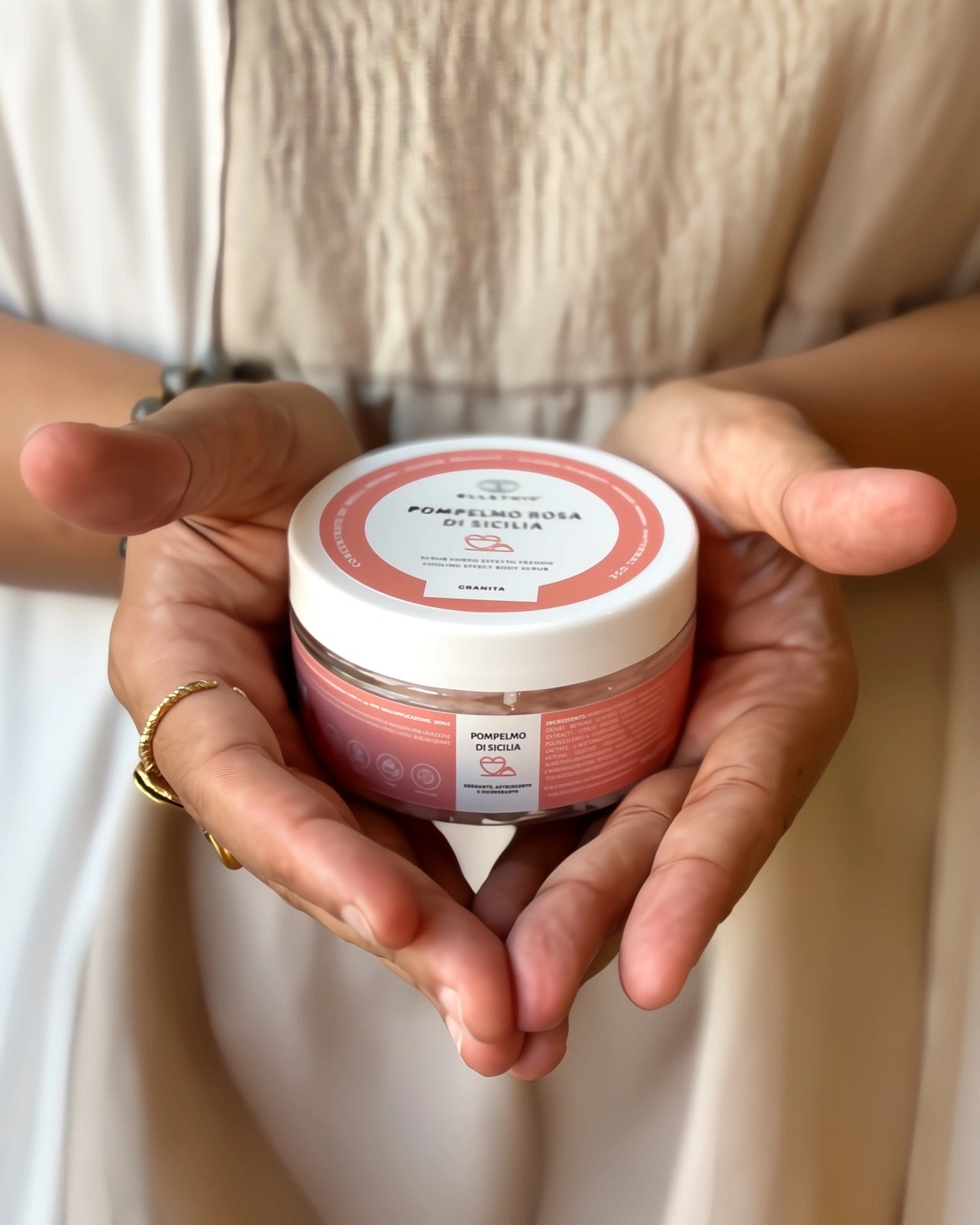 scrub al pompelmo 100 gr - esfoliante bio - granita corpo drenante - iosonolaluce - roma