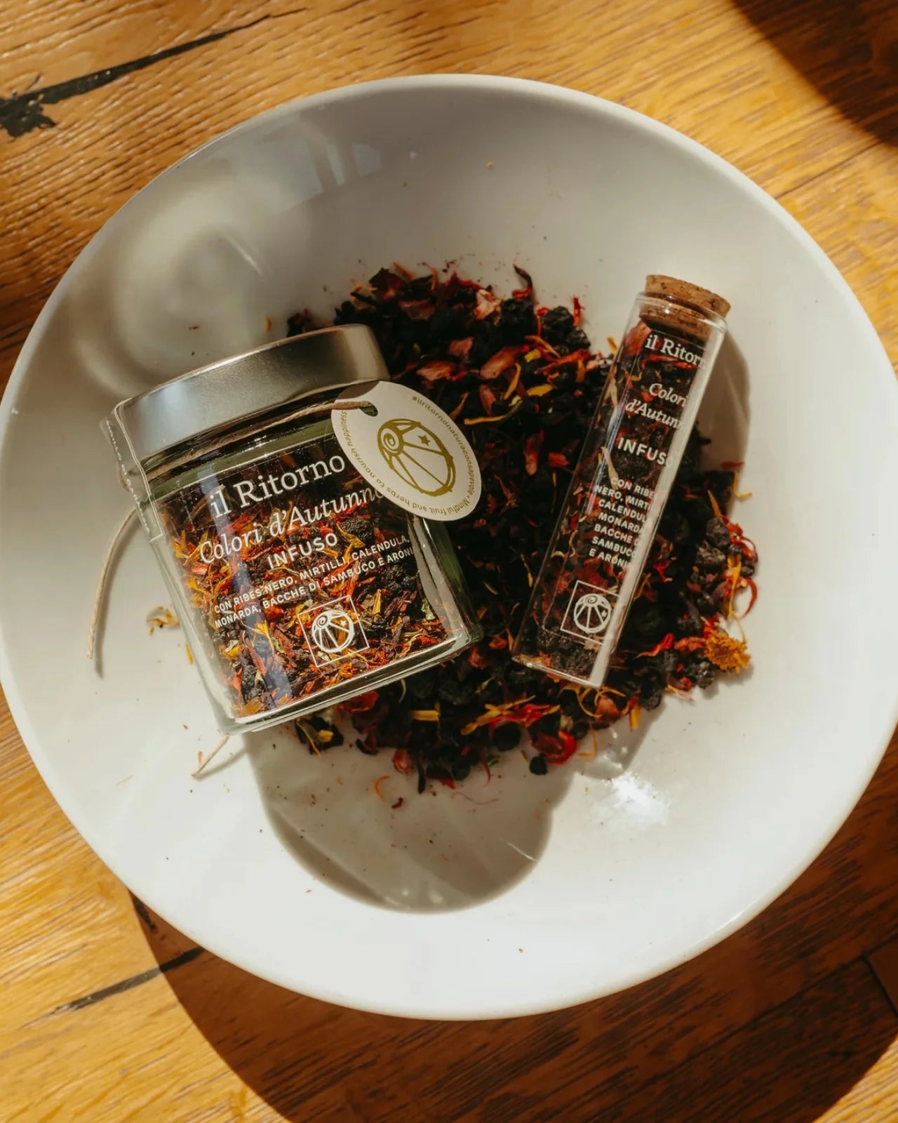 Infuso Biologico Made in Italy Colori d'Autunno con bacche sambuco aronia ribes nero mirtilli calendula monarda - Roma
