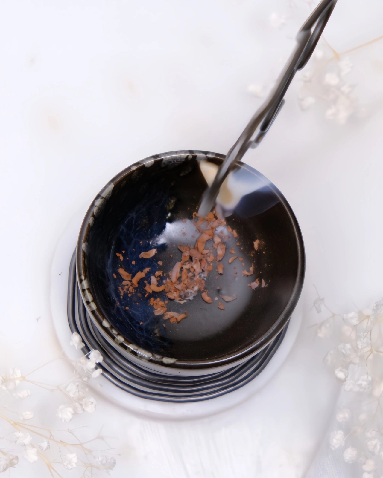 incensiere particolare porcellana e fumo incenso