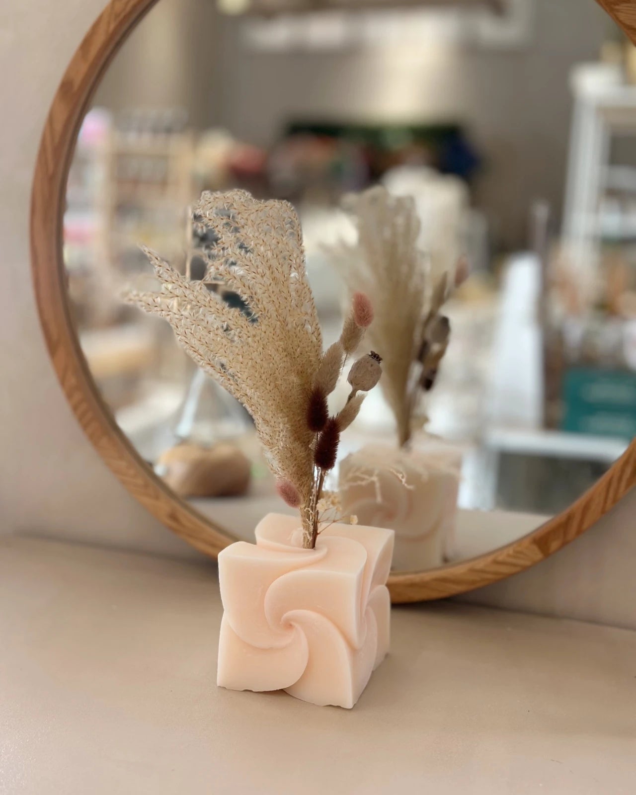 Mythos | Vasi Scultorei in Cera con Fiori Secchi e Stabilizzati