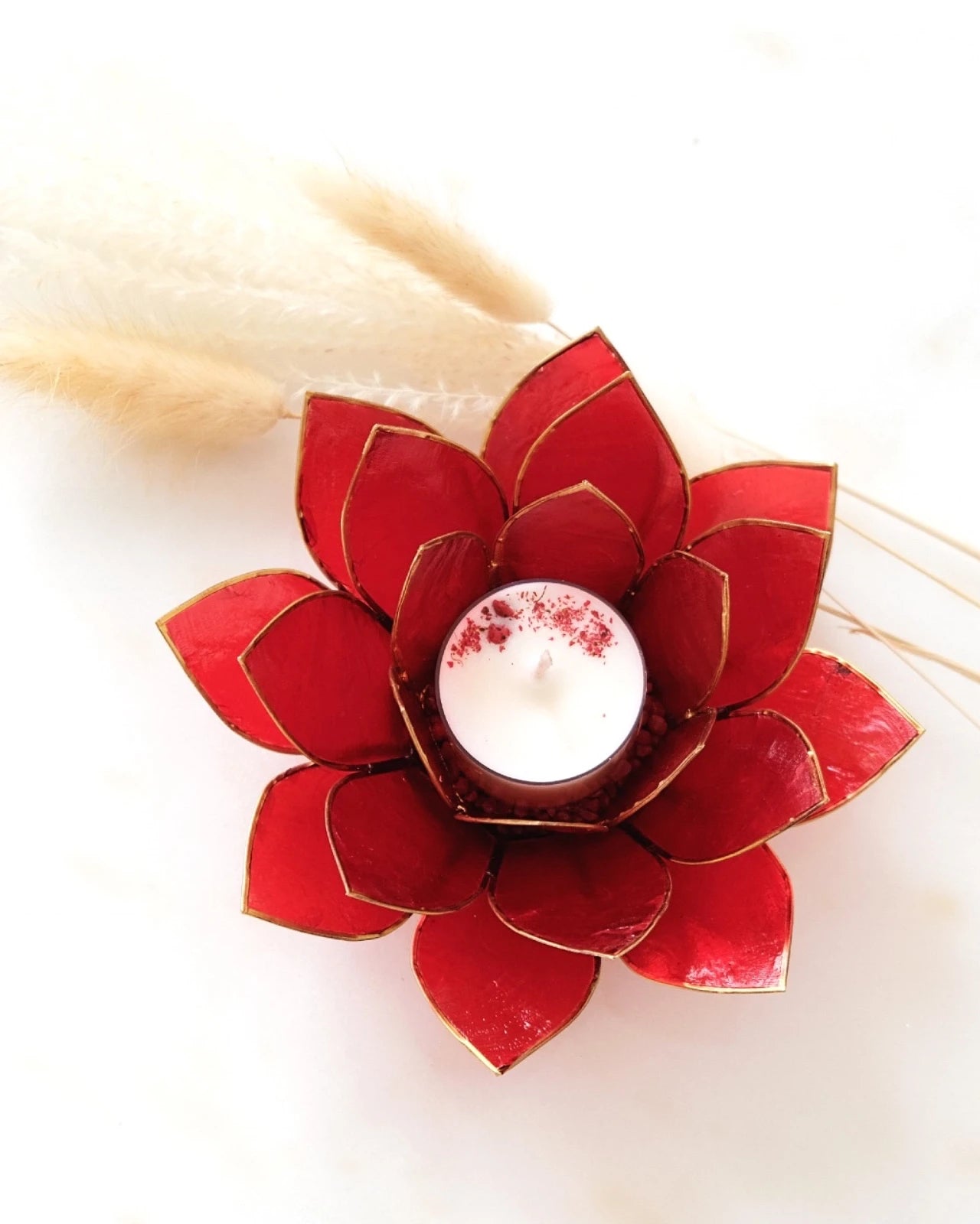 Puro: portacandele a forma di fior di loto in conchiglia colore rosso