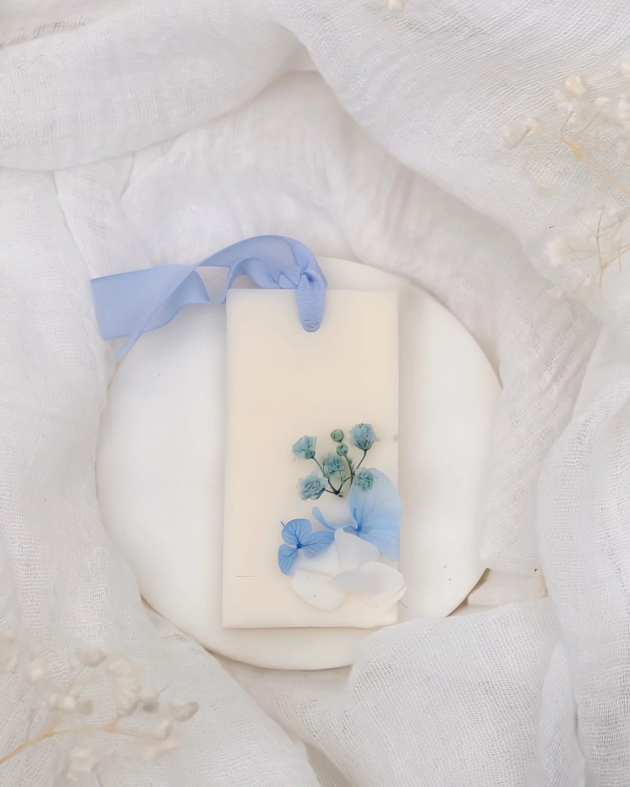 tavoletta botanica cera di soia per profumare cassetti ed armadi lingottino color celeste polvere