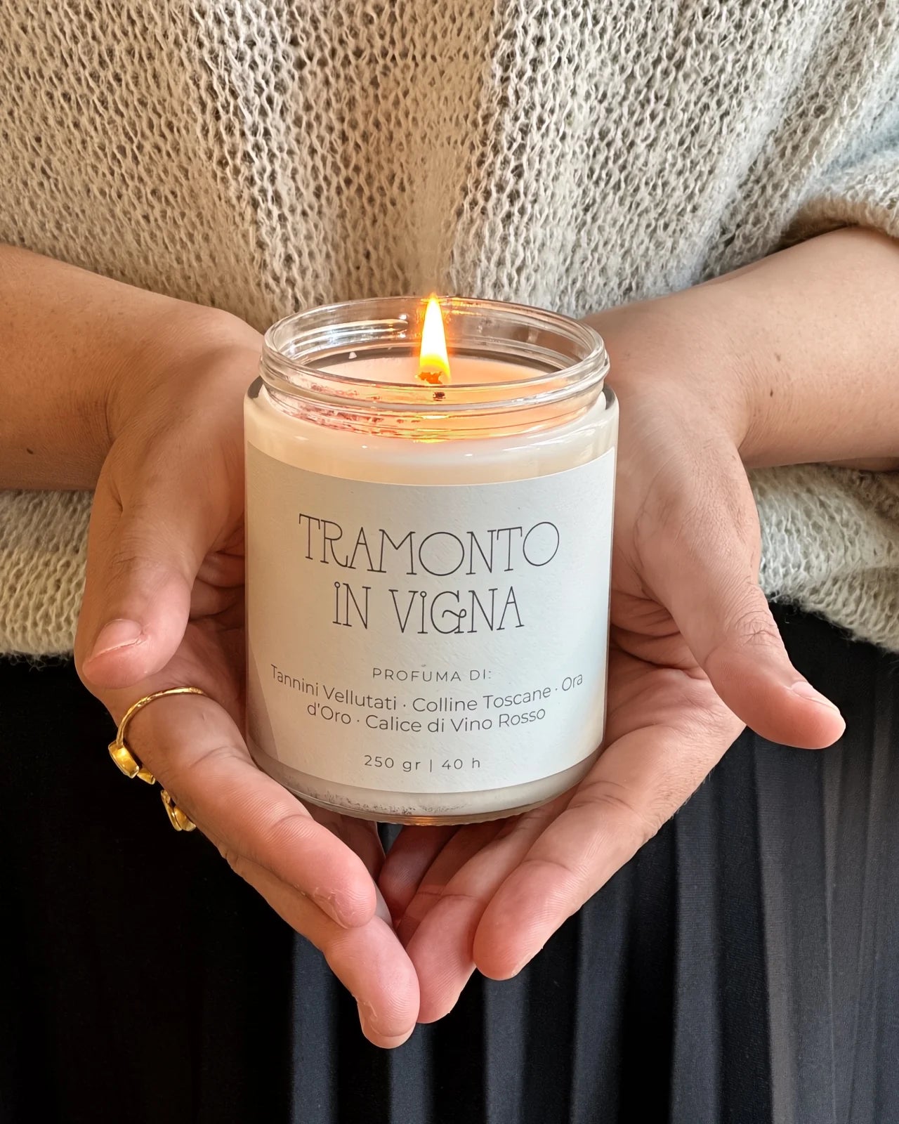 Tramonto in Vigna | Stop al Tempo | candela sensoriale slow living - profumo di vino rosso, campagna toscana e uva - formato small 250 gr | Roma