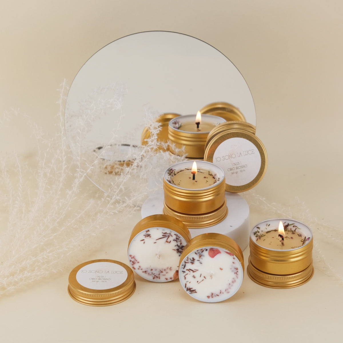 Fairy Lights: Candela Profumata Botanica di Soia Maxi Tealight in Tin Alluminio Oro