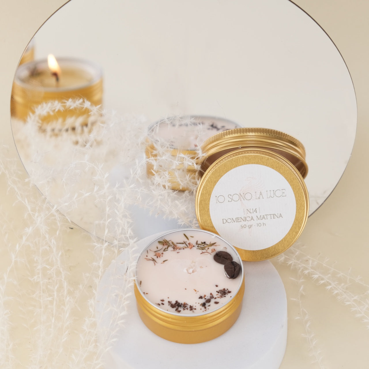 Fairy Lights: Candela Profumata Botanica di Soia Maxi Tealight in Tin Alluminio Oro