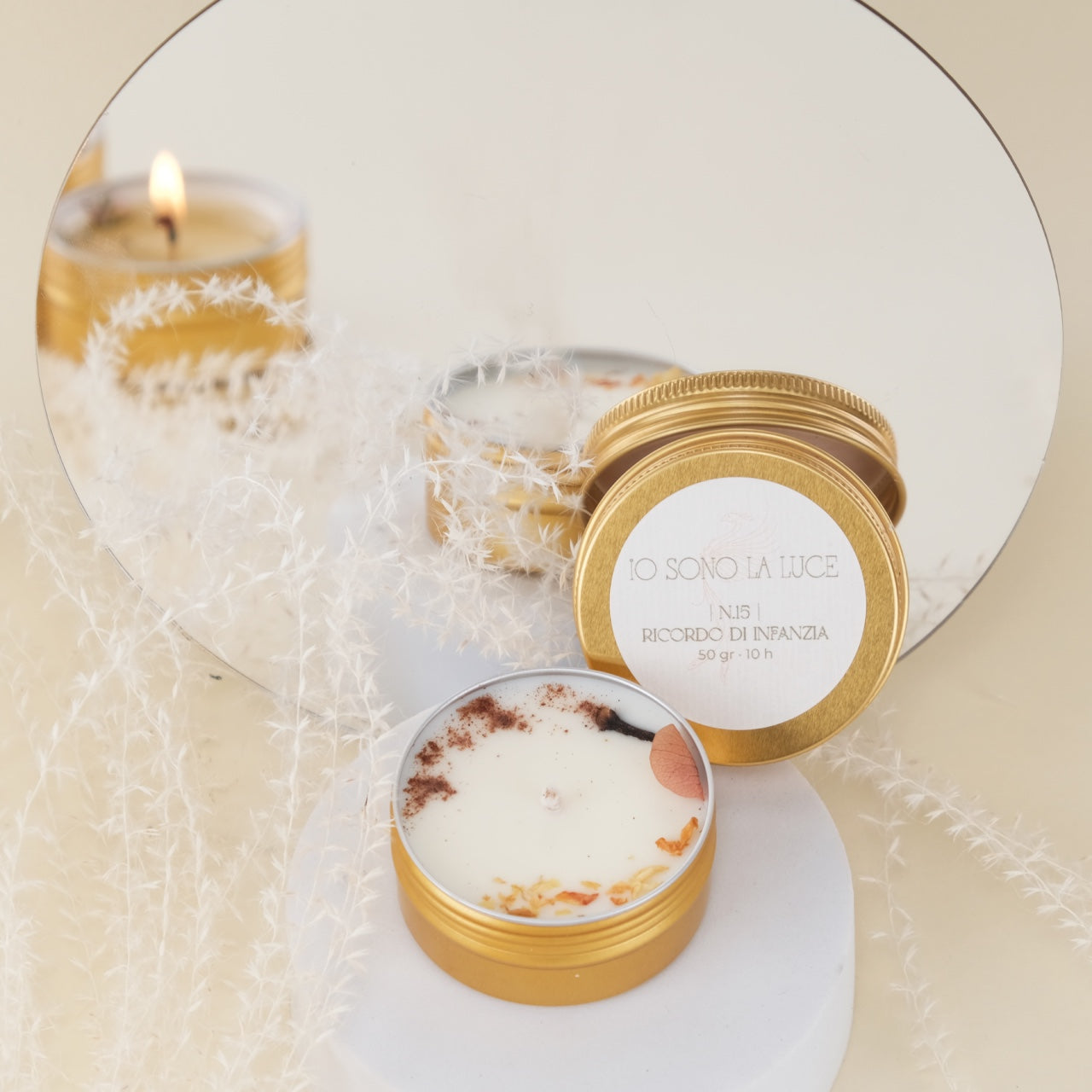 Fairy Lights: Candela Profumata Botanica di Soia Maxi Tealight in Tin Alluminio Oro