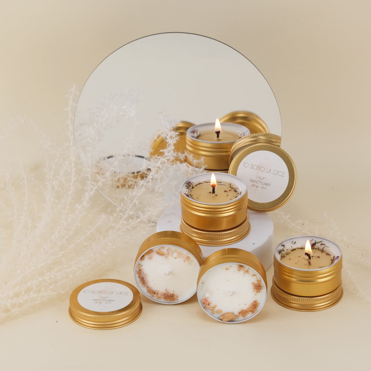 Fairy Lights: Candela Profumata Botanica di Soia Maxi Tealight in Tin Alluminio Oro