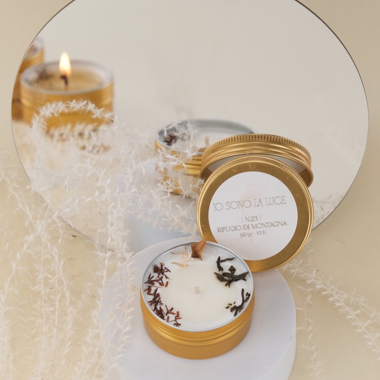 Fairy Lights: Candela Profumata Botanica di Soia Maxi Tealight in Tin Alluminio Oro