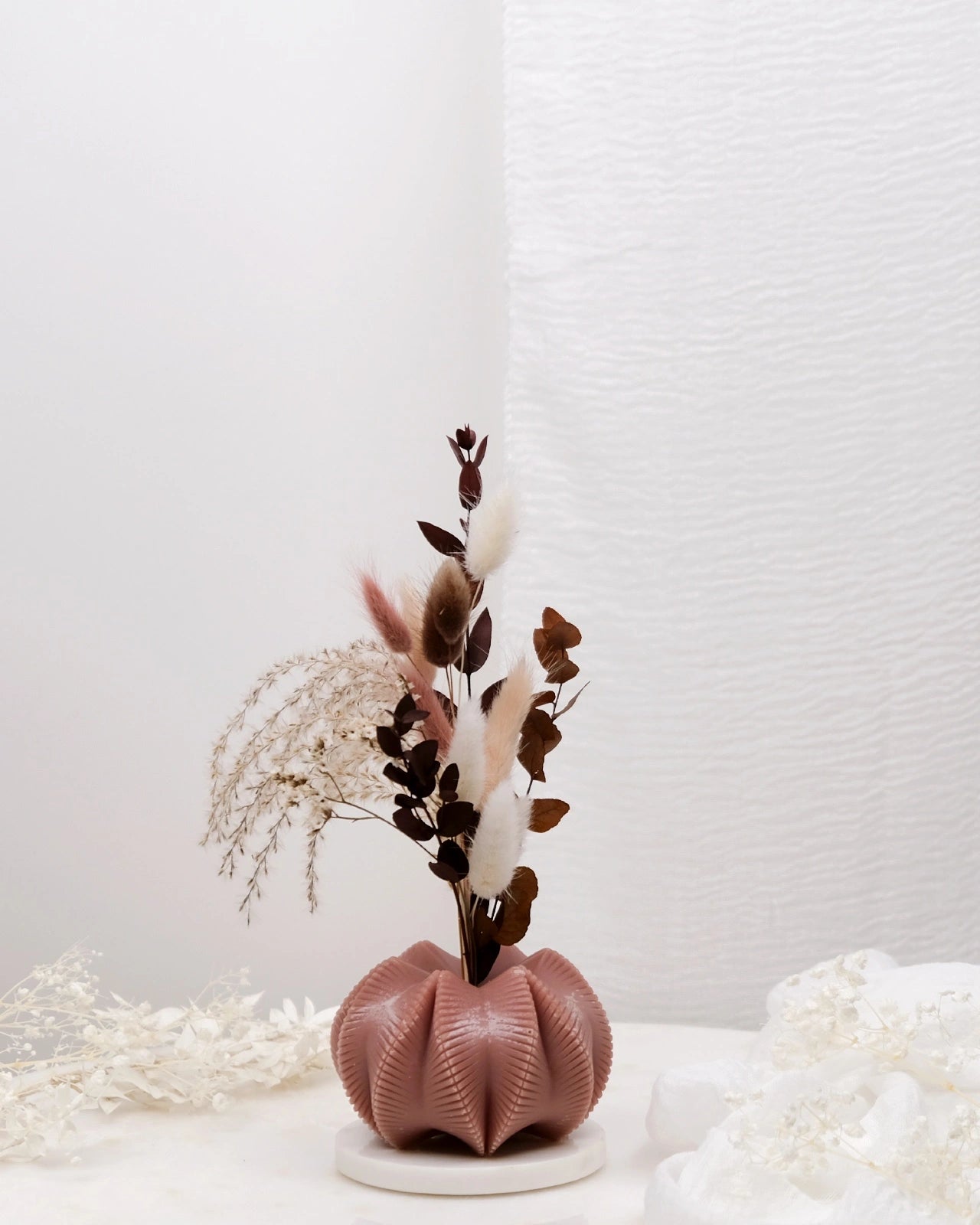 Mythos | Vasi Scultorei in Cera con Fiori Secchi e Stabilizzati