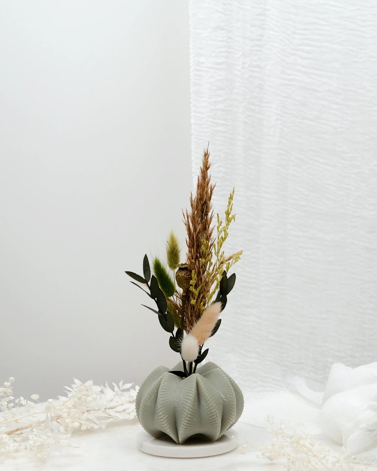 Mythos | Vasi Scultorei in Cera con Fiori Secchi e Stabilizzati