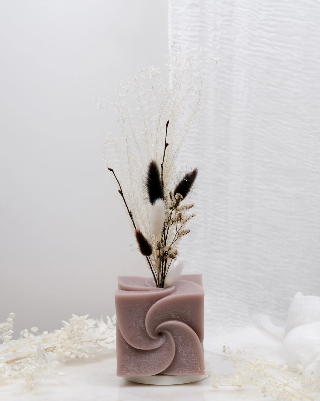 Mythos | Vasi Scultorei in Cera con Fiori Secchi e Stabilizzati