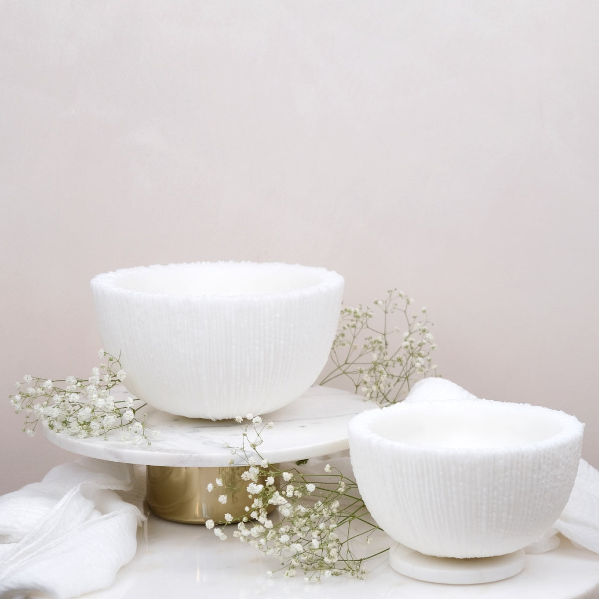 Nido di Luce: Ciotola di Cera Lavorazione Cristalli di Sale