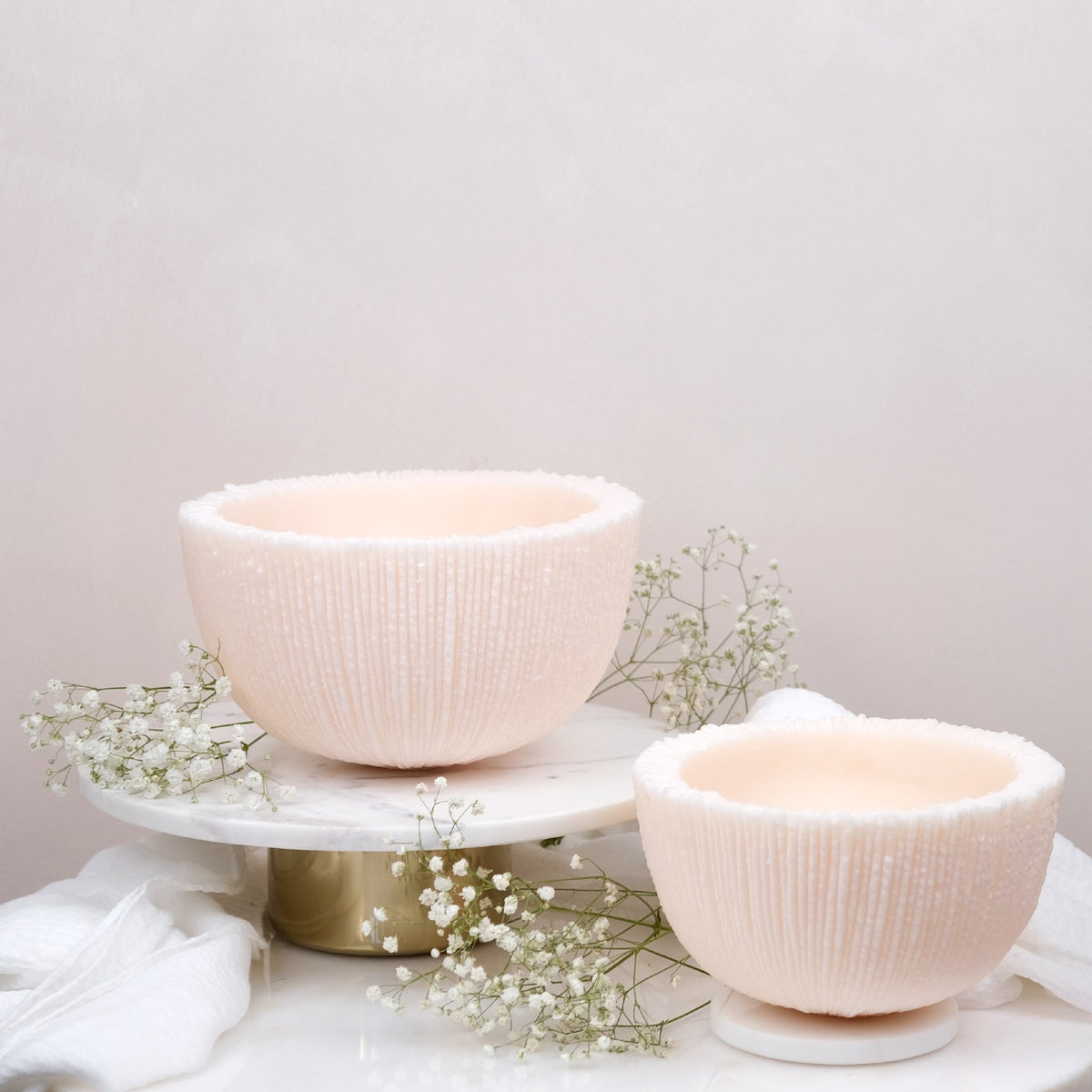 Nido di Luce: Ciotola di Cera Lavorazione Cristalli di Sale