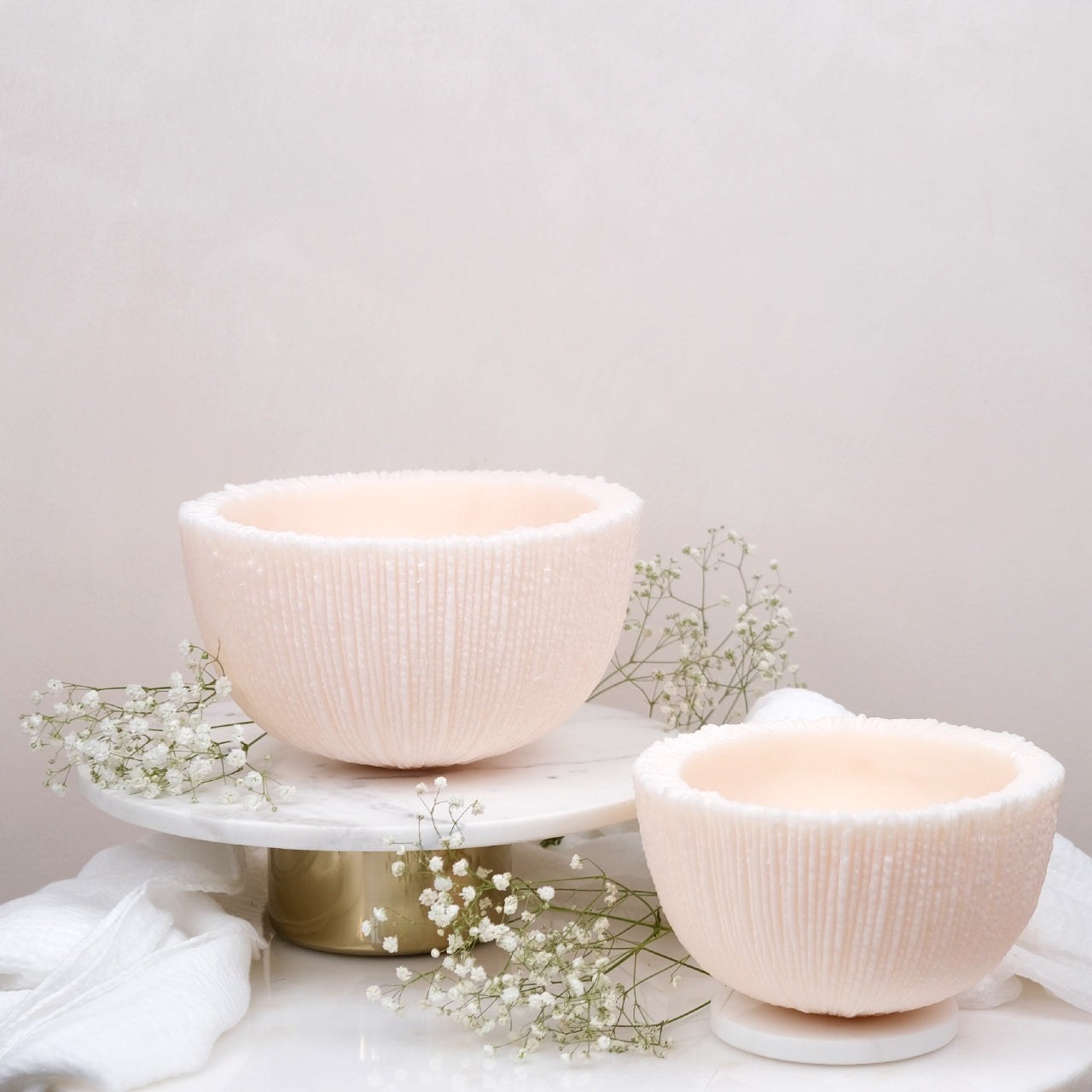 Nido di Luce: Ciotola di Cera Lavorazione Cristalli di Sale