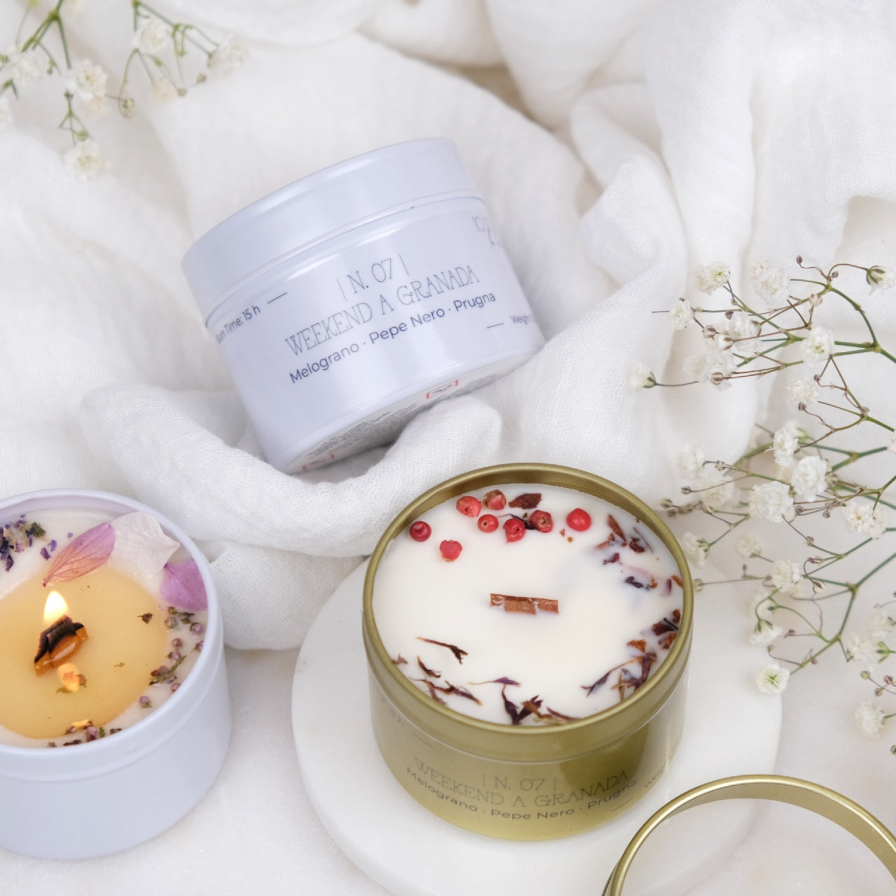 Piccoli Gesti: Candela Profumata Botanica in Cera di Soia in Tin di Alluminio