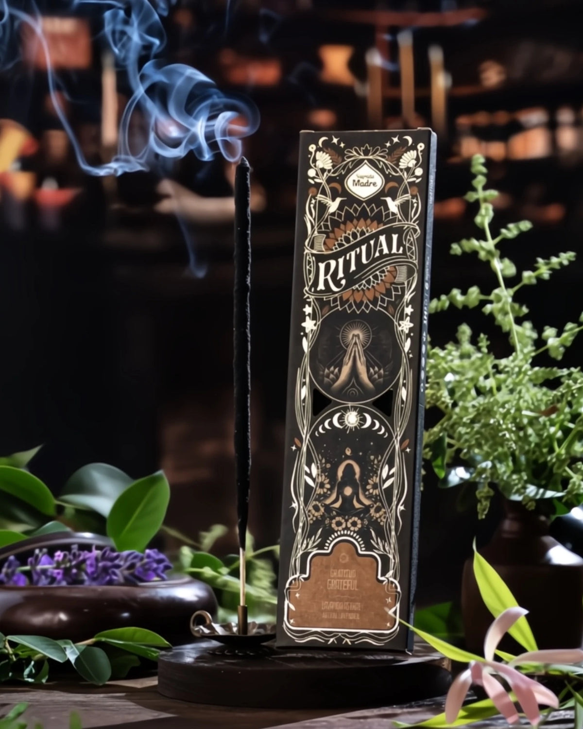 Incenso Ritual Gratitudine Sagrada Madre con fragranza calda e rassicurante per coltivare cuore grato e riconoscenza 