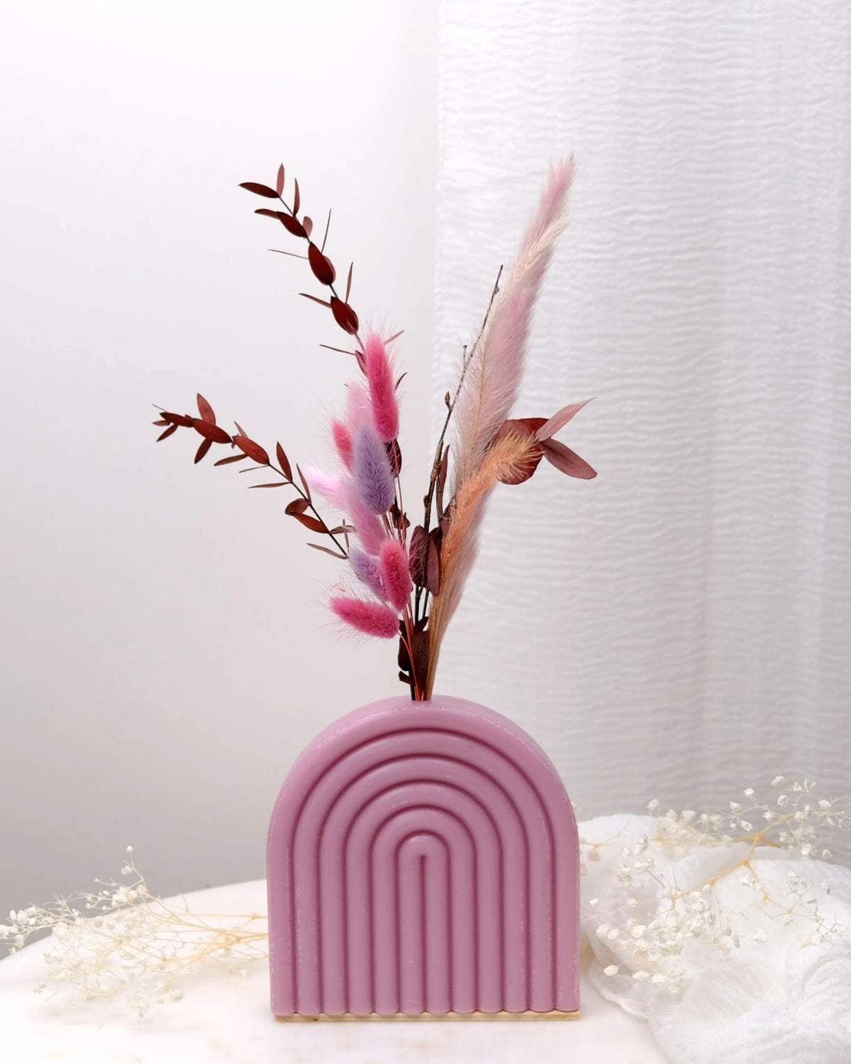 Vaso Arco Iris Serendipity - vaso in cera artigianale a forma di arcobaleno con fiori stabilizzati e secchi malva grande