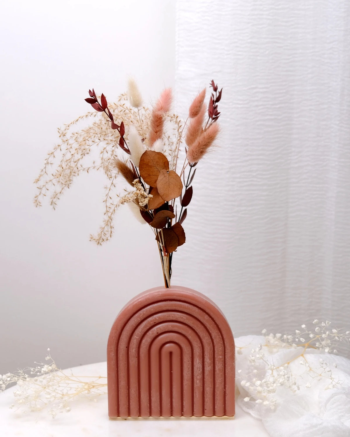 Vaso Arco Iris Serendipity - vaso in cera artigianale a forma di arcobaleno con fiori stabilizzati e secchi mocha mousse grande