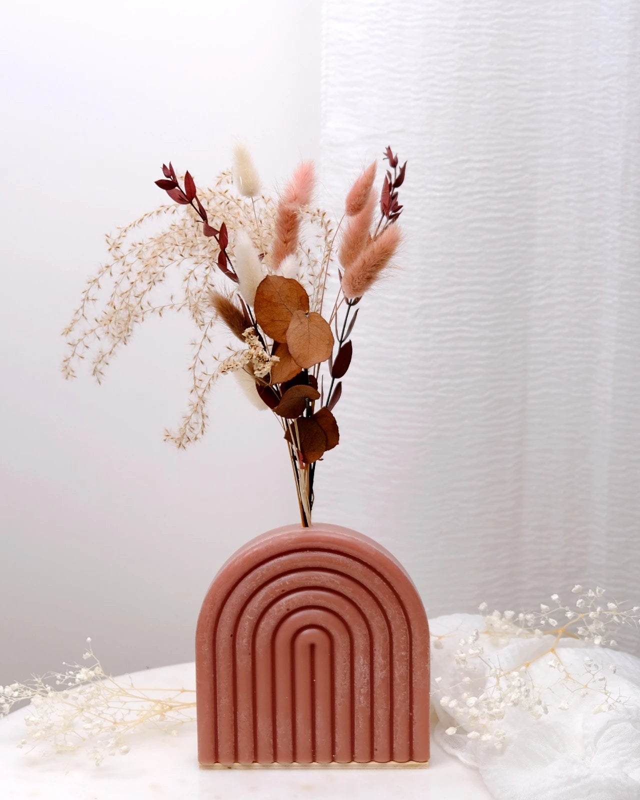 Vaso Arco Iris Serendipity - vaso in cera artigianale a forma di arcobaleno con fiori stabilizzati e secchi mocha mousse grande