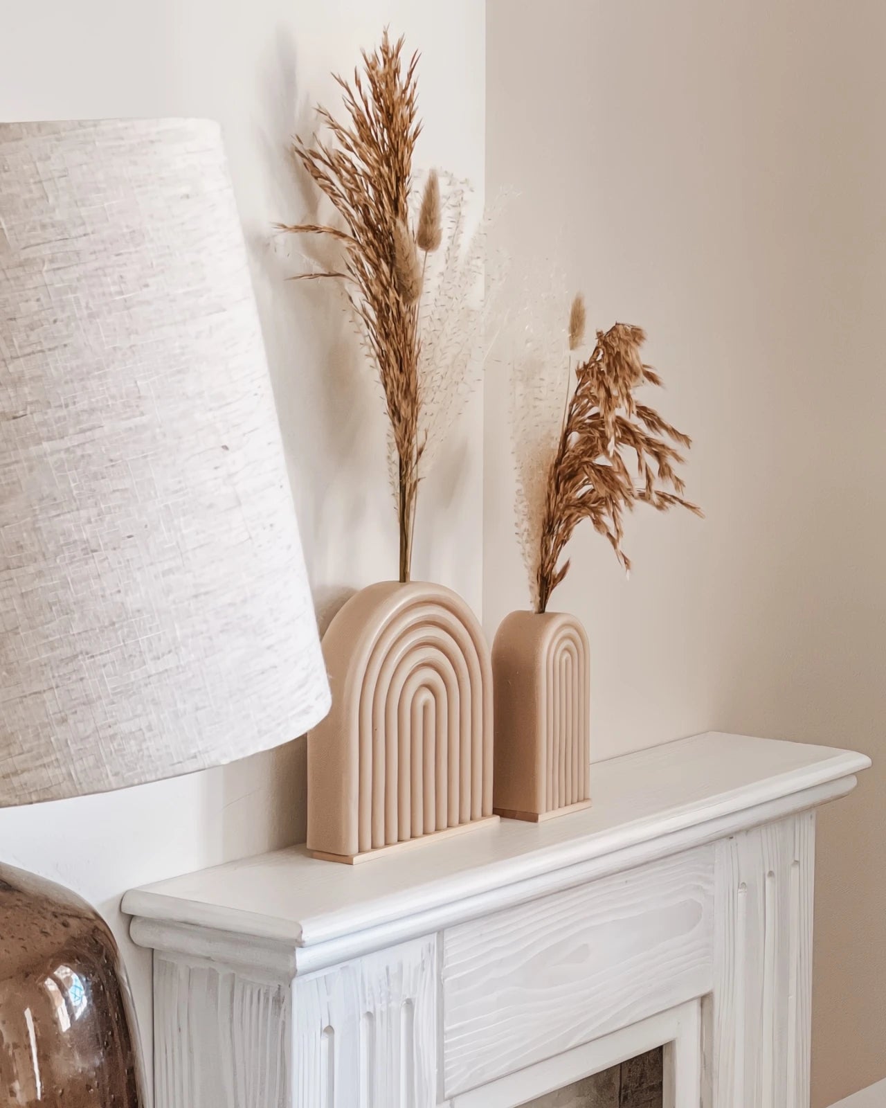 Vaso Arco Iris Serendipity - vaso in cera artigianale a forma di arcobaleno con fiori stabilizzati e secchi