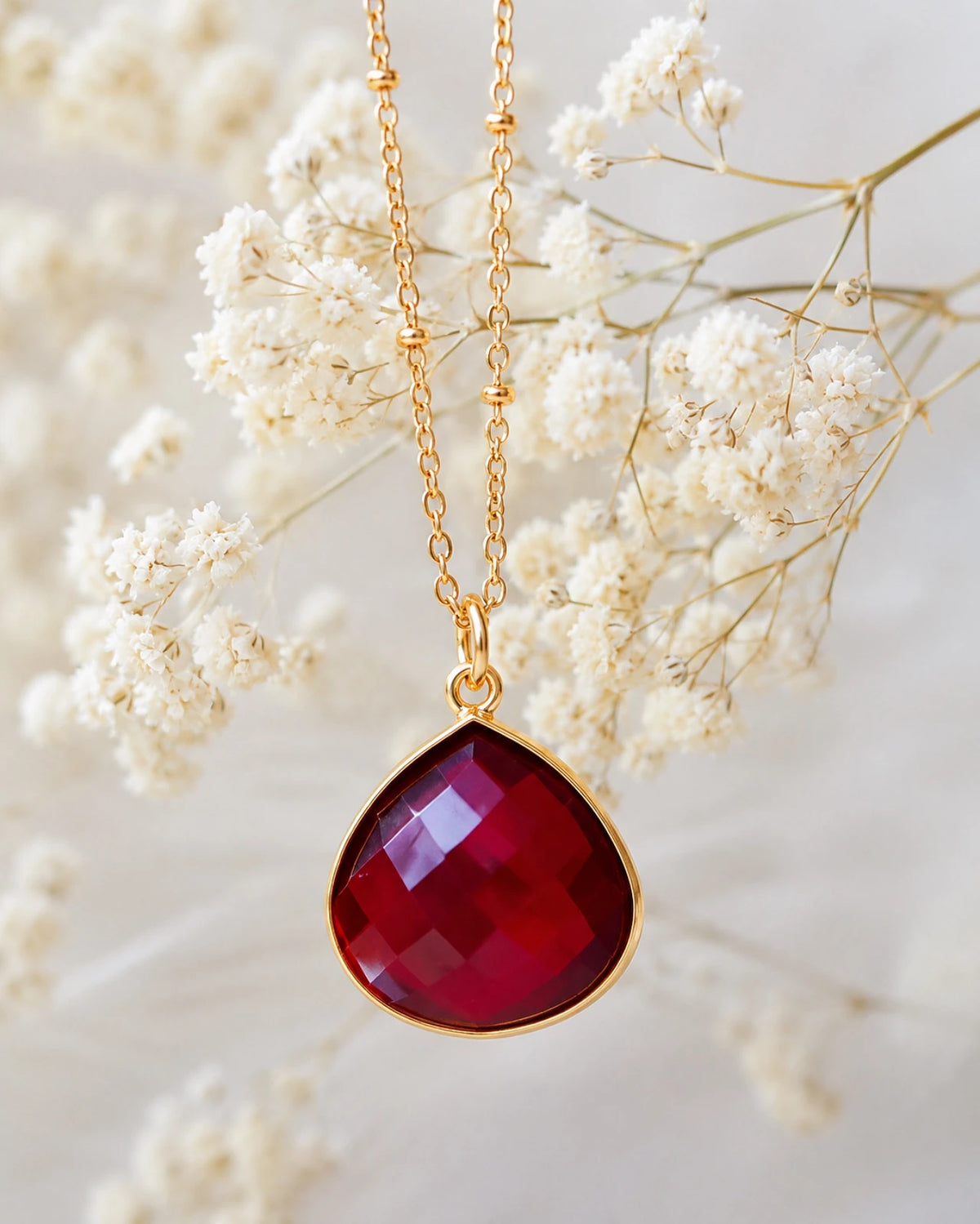 collana artigianale made in paris in ottone placcato oro 18k 2 micron con ciondolo pietra naturale granato - roma
