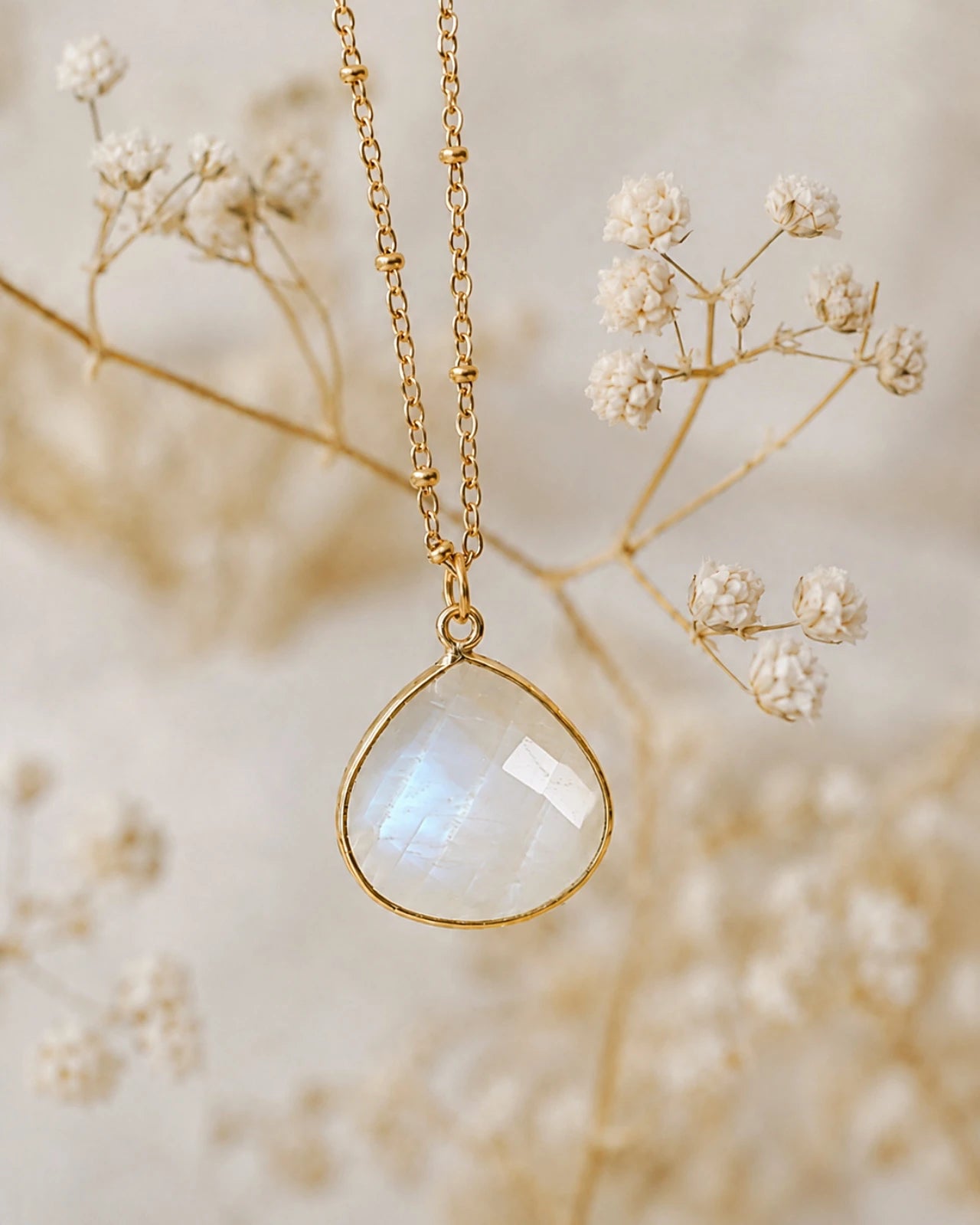 collana artigianale made in paris in ottone placcato oro 18k 2 micron con ciondolo pietra naturale pietra di luna arcobaleno - roma