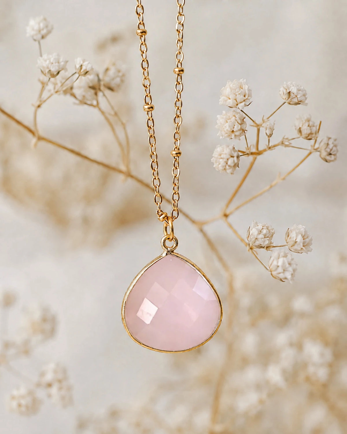 collana artigianale made in paris in ottone placcato oro 18k 2 micron con ciondolo pietra naturale quarzo rosa - roma