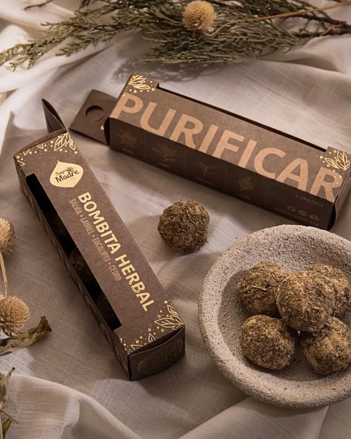 Bombitas Smudge Purificar di Sagrada Madre - Rituale purificazione profonda con salvia bianca, eucalipto, cedro e alloro | Incensi Naturali Roma - Io Sono La Luce