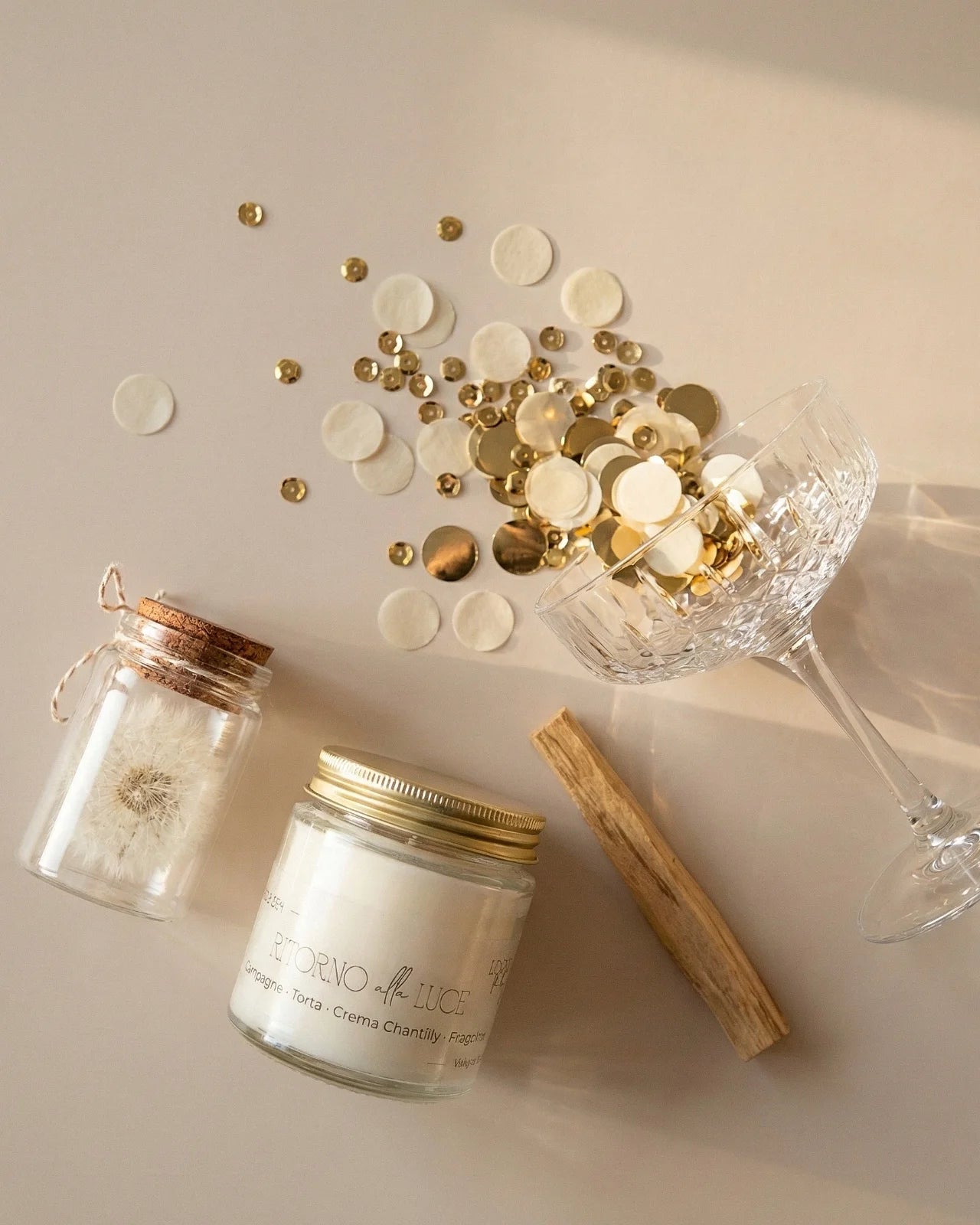 Gift box per celebrare occasioni speciali: candela profumata cera di soia, fiore dei desideri ( soffione dandelion dente di leone ) e palo santo | Per rinascite dopo la tempesta e dopo momenti difficili o bui 