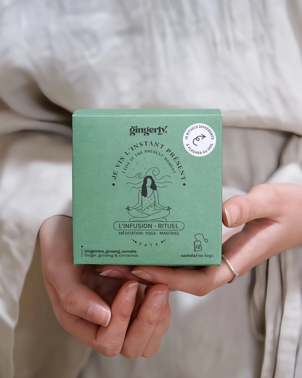 Infusi ayurvedici biologici certificati ECOCERT - piante a taglio largo in bustina per rituali di benessere olistico di 10 minuti | Vivo il Momento Presente: zenzero, ginseng, cannella 