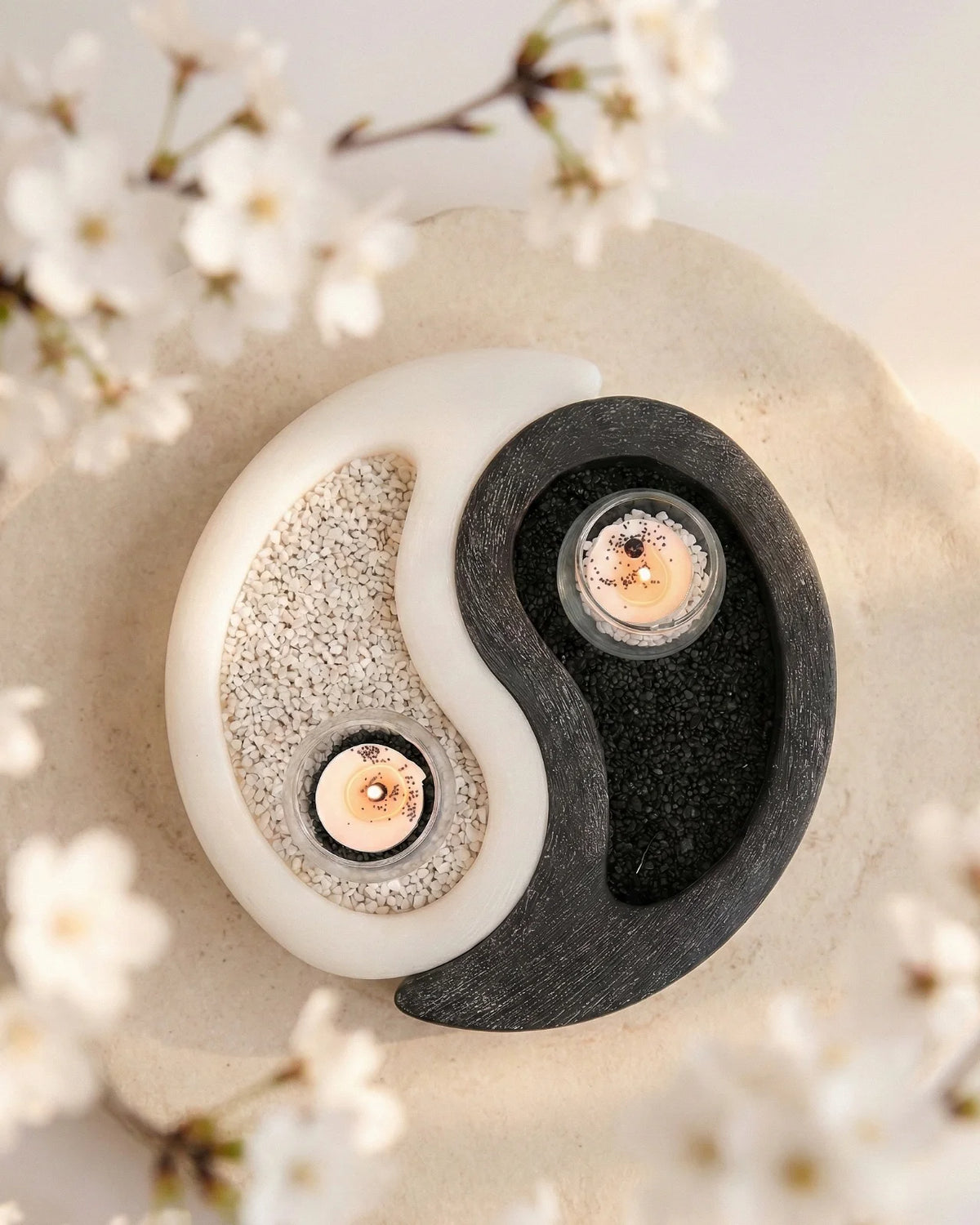 Box di cera Tao artigianale bianco e nero candela ispirata allo Yin e Yang - candela decorativa scultorea