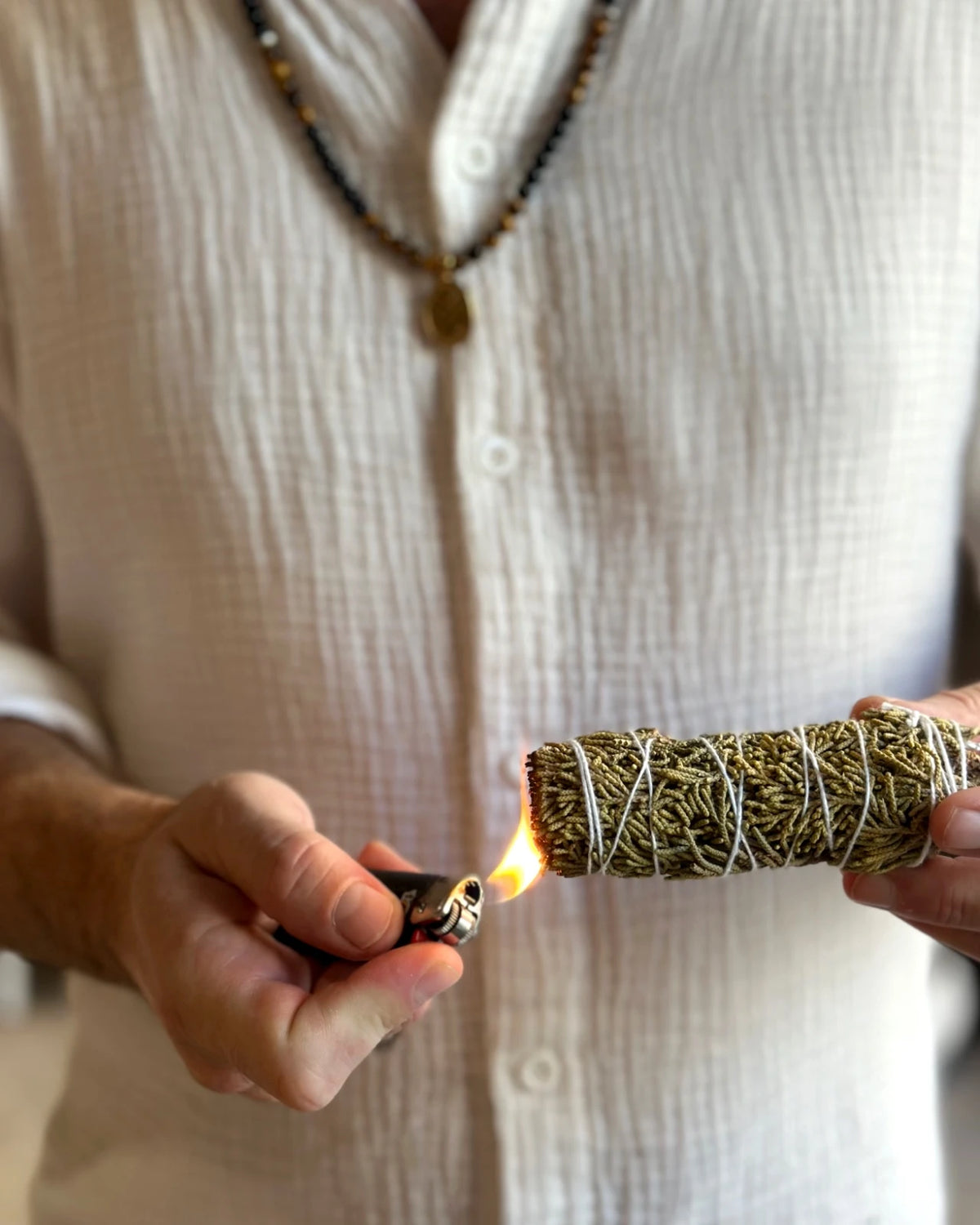 smudge alla lavanda per rituale di chiarezza interiore, vitalità e coraggio