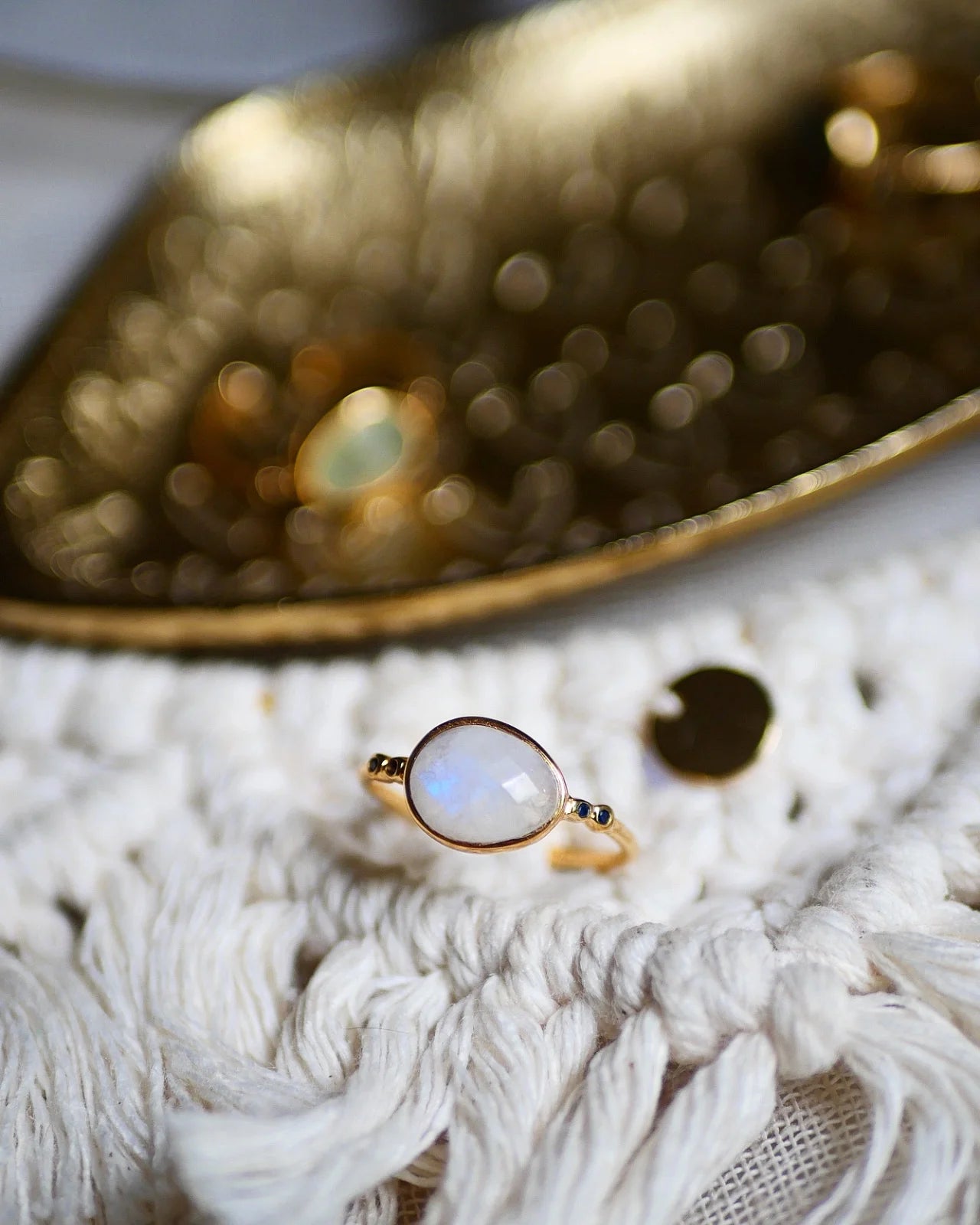 anello artigianale ottone placcato oro 18k 2 micron made in France con pietra naturale pietra di luna arcobaleno