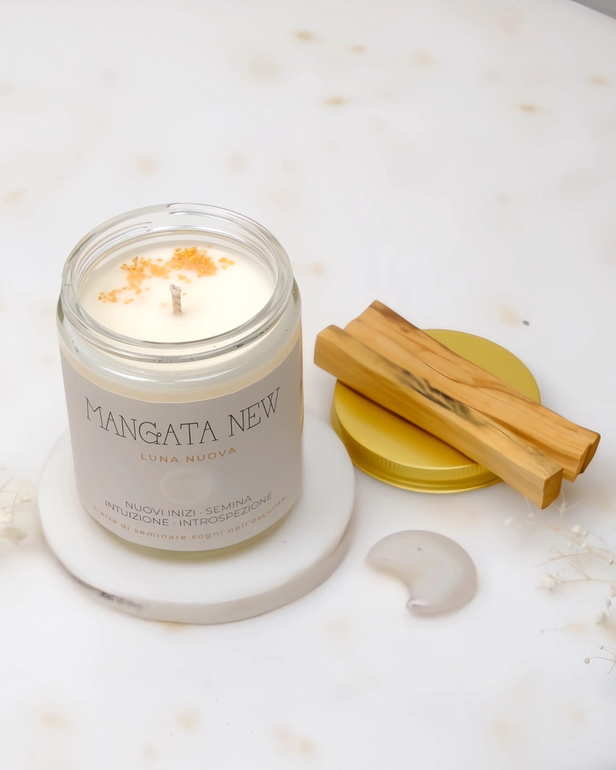 kit rituali lunari con candela profumata in cera di soia, pietra del sollievo cristallo e due bastoncini di palo santo | Roma - rituale luna piena