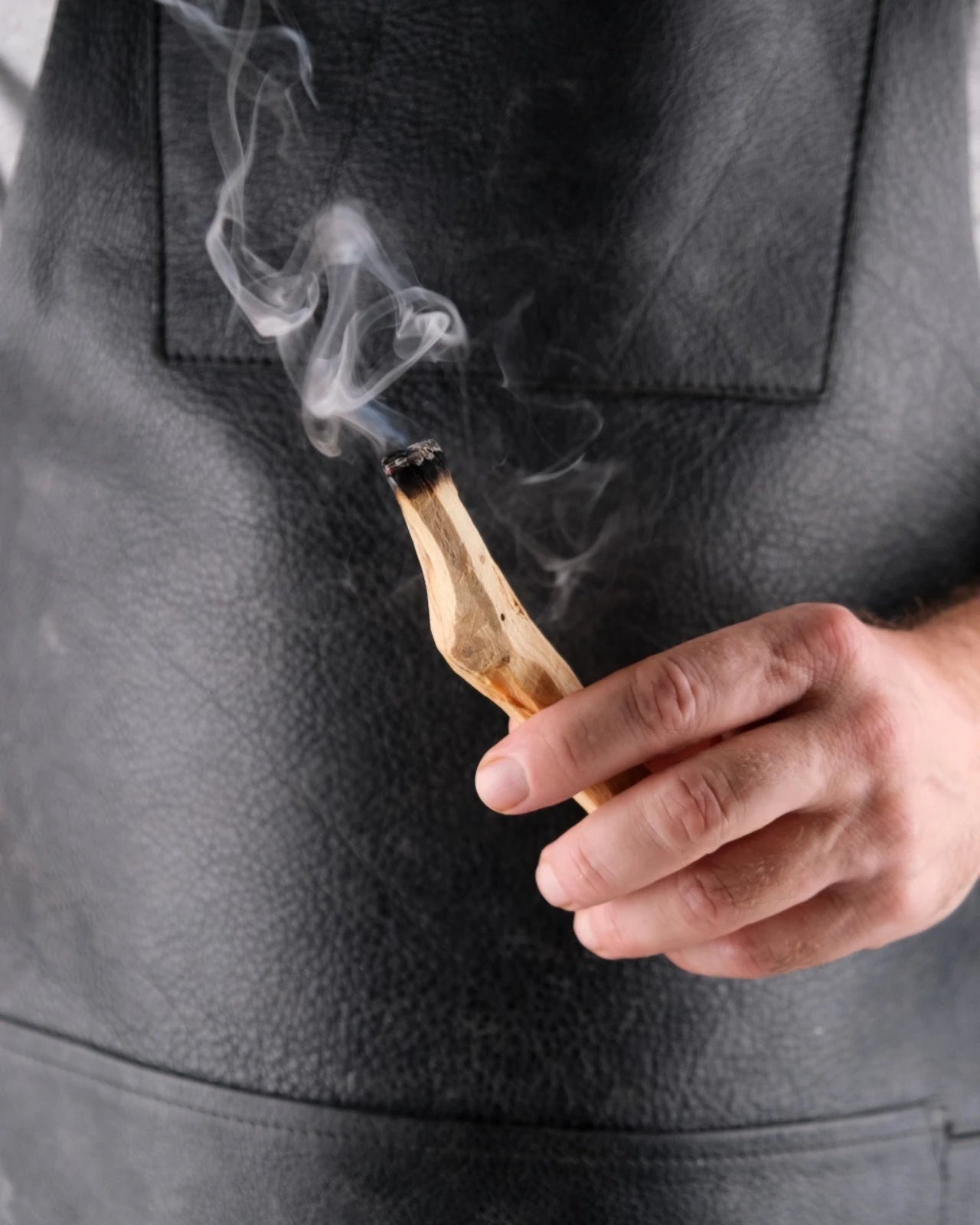 fumo sacro del palo santo legnetto incenso naturale