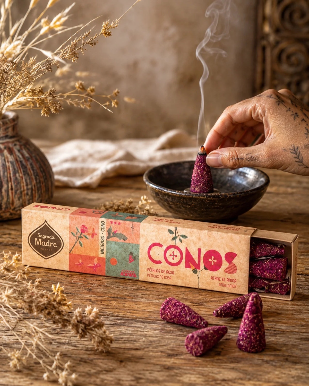 Incenso a cono di Sagrada Madre | Incensi artigianali con base naturale e profumi selezionati con fumo sottile e atmosfera calda - Roma