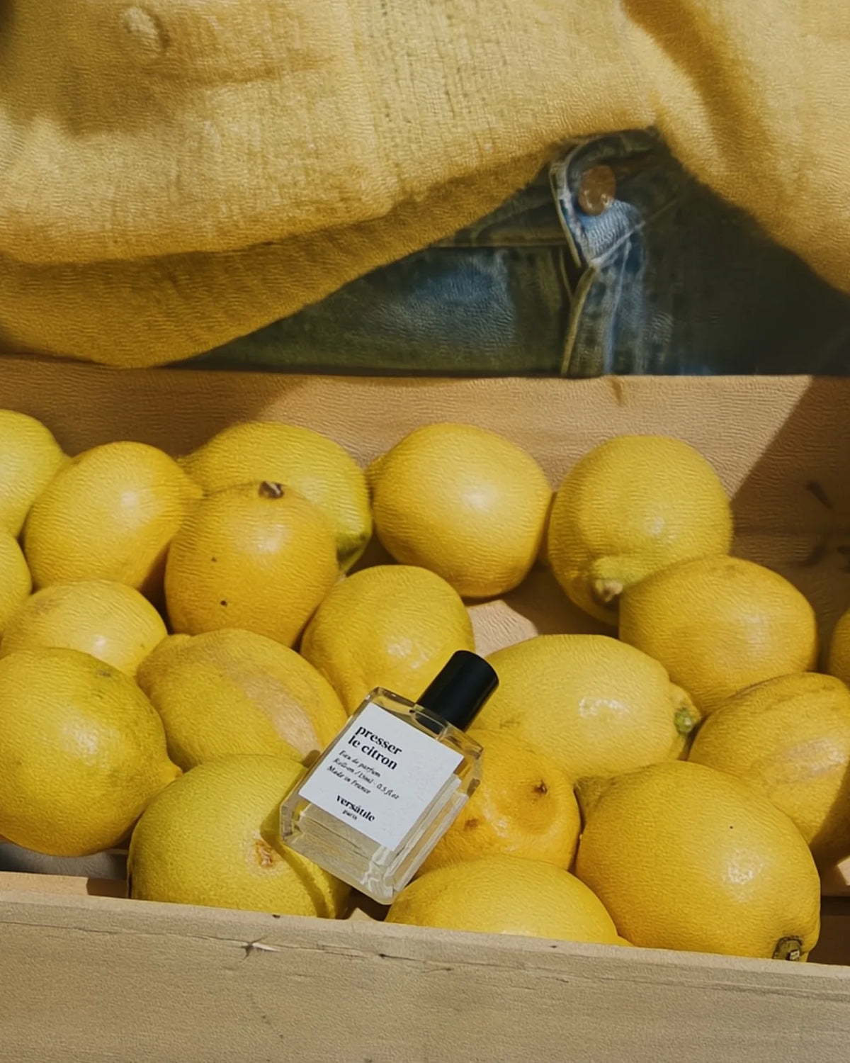 Presser Le Citron di Versatile Paris - Roma - Eau de Parfum Roll On gourmand al limone con note di marshmallow e vaniglia