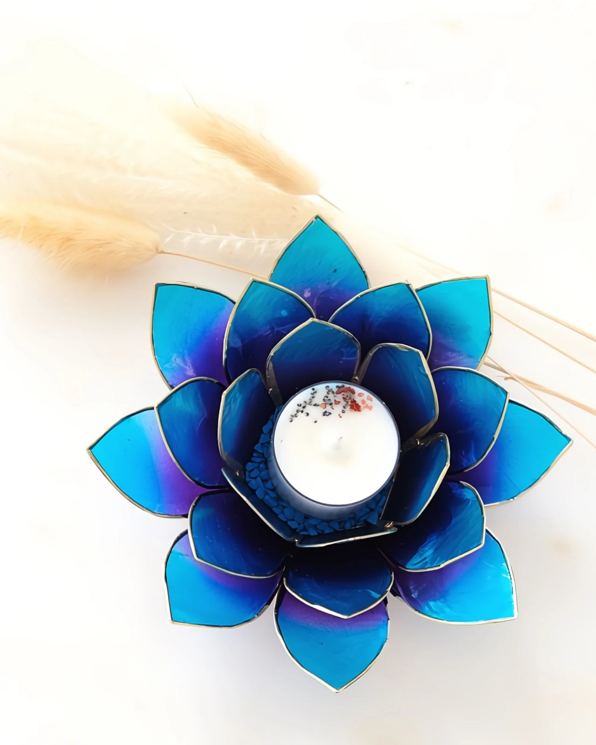 Puro: portacandele a forma di fior di loto in conchiglia colore viola blu