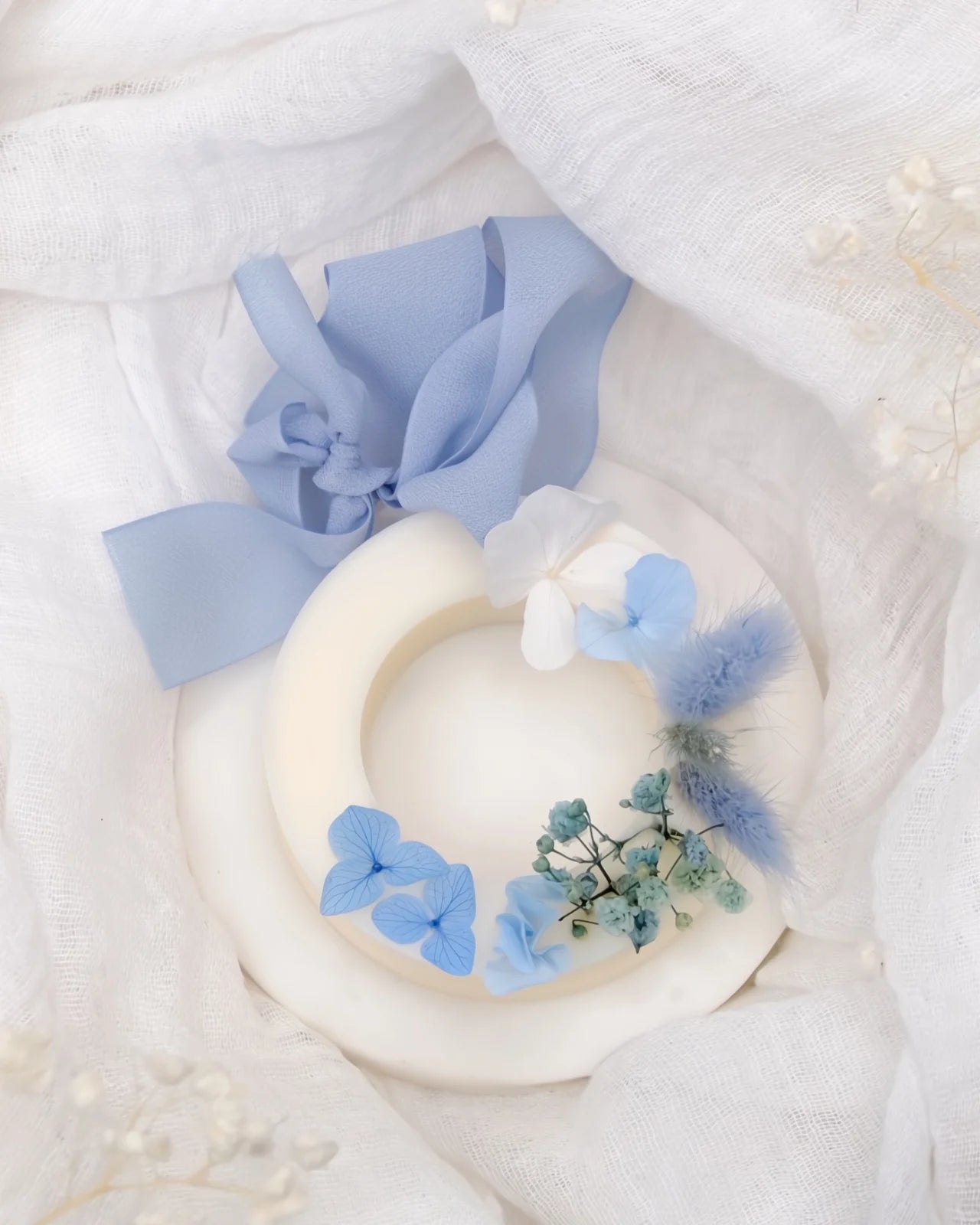 tavoletta botanica cera di soia per profumare cassetti ed armadi ghirlanda color celeste polvere