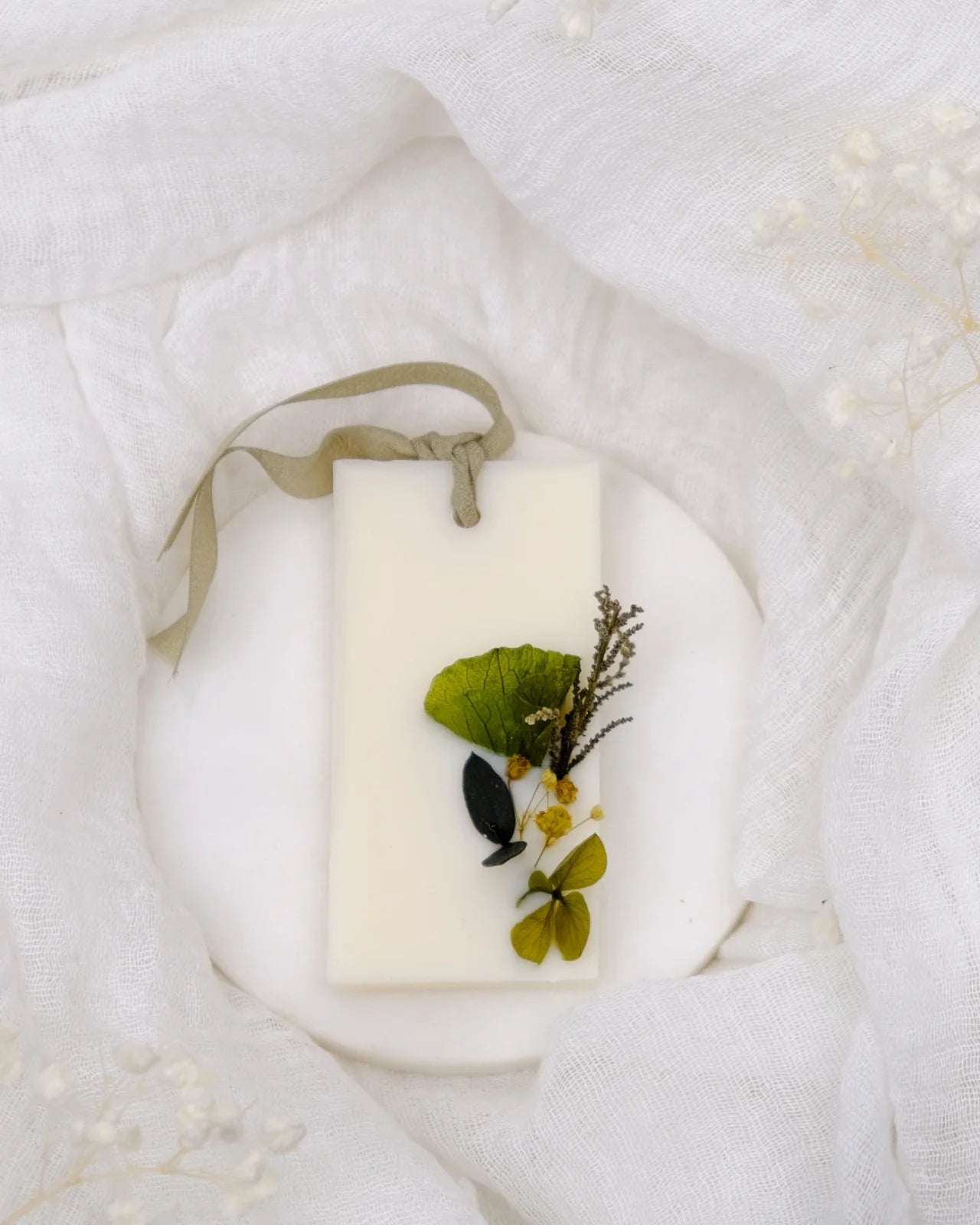 tavoletta botanica cera di soia per profumare cassetti ed armadi lingottino color verde salvia