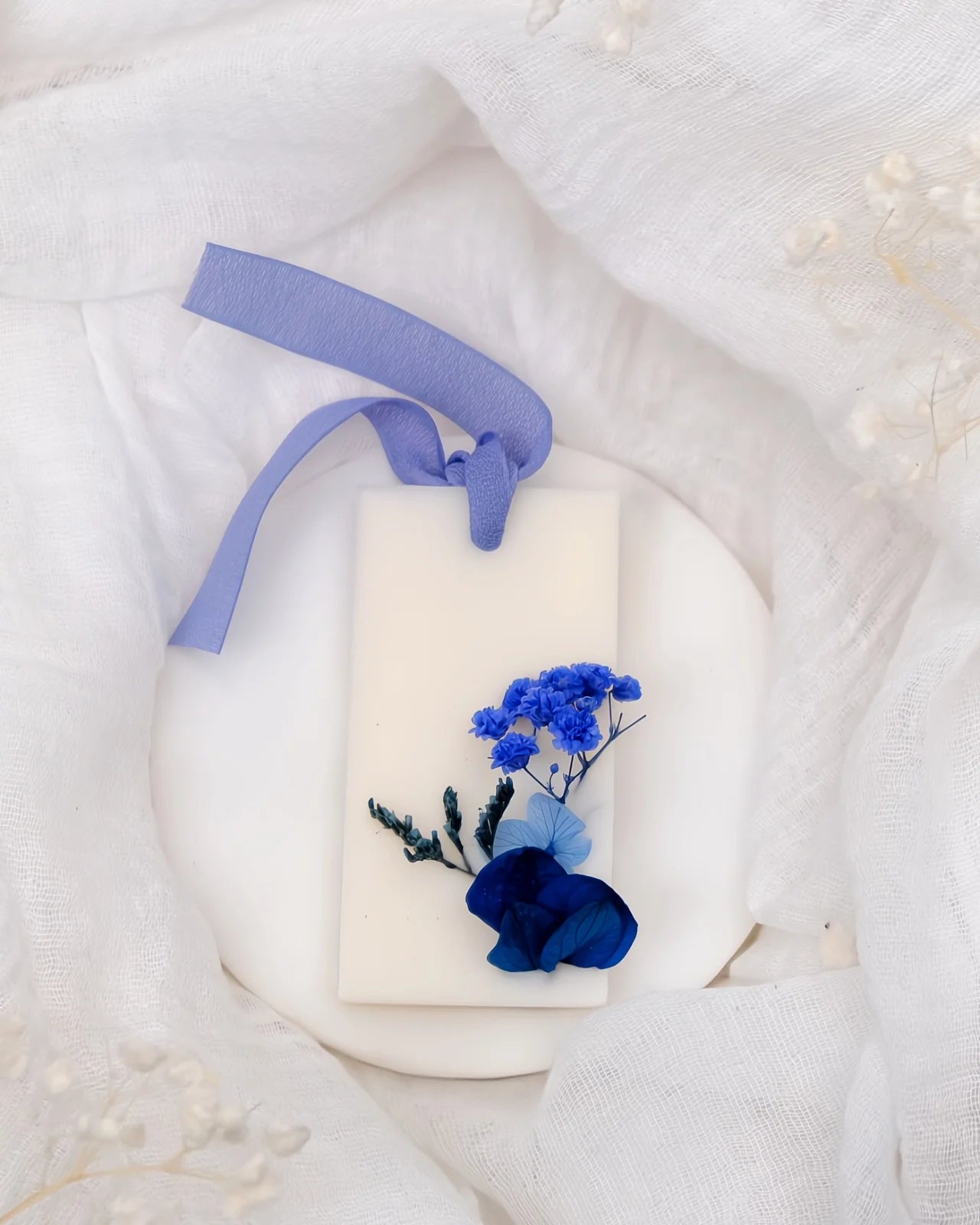 tavoletta botanica cera di soia per profumare cassetti ed armadi lingottino color blu carta da zucchero