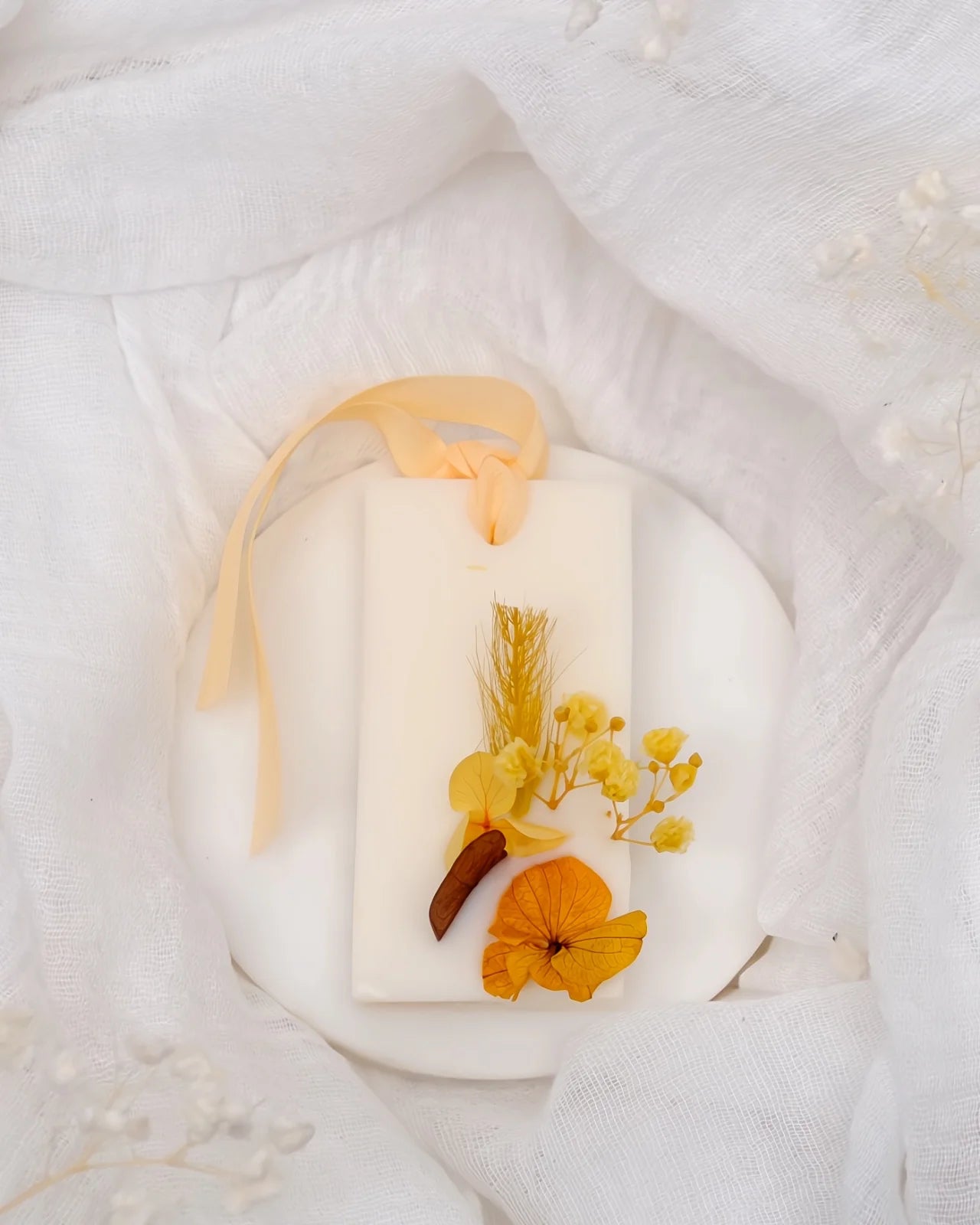 tavoletta botanica cera di soia per profumare cassetti ed armadi lingottino color giallo sole