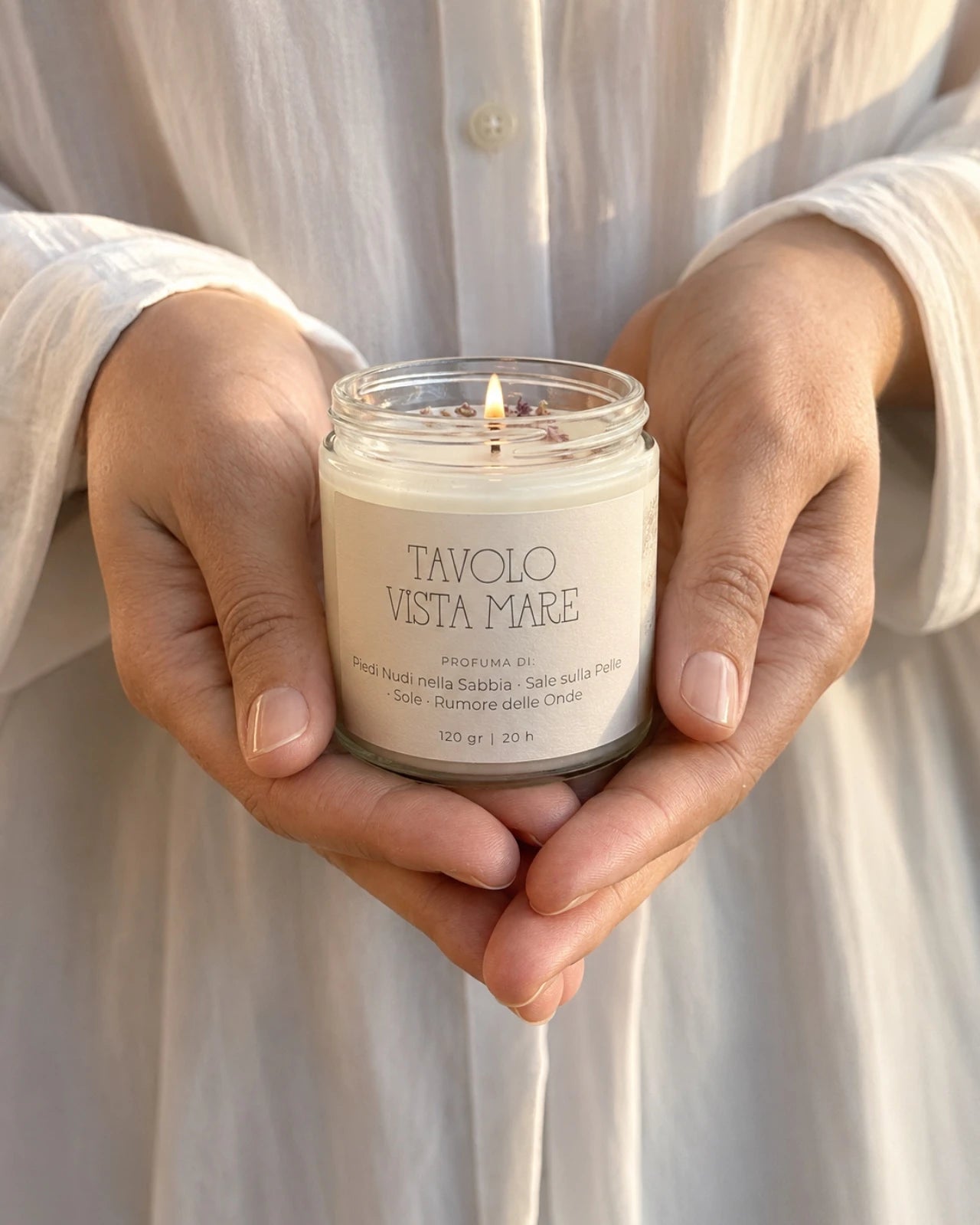Collezione Stop al Tempo: candele per rituali di slow living e per rallentare il tempo | Tavolo Vista Mare - formato piccolo 120 gr