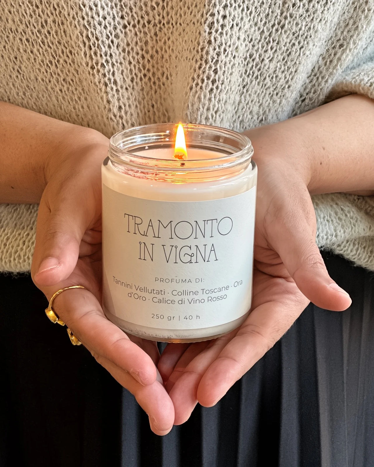 Tramonto in Vigna | Stop al Tempo | candela sensoriale slow living - profumo di vino rosso, campagna toscana e uva - formato small 250 gr | Roma